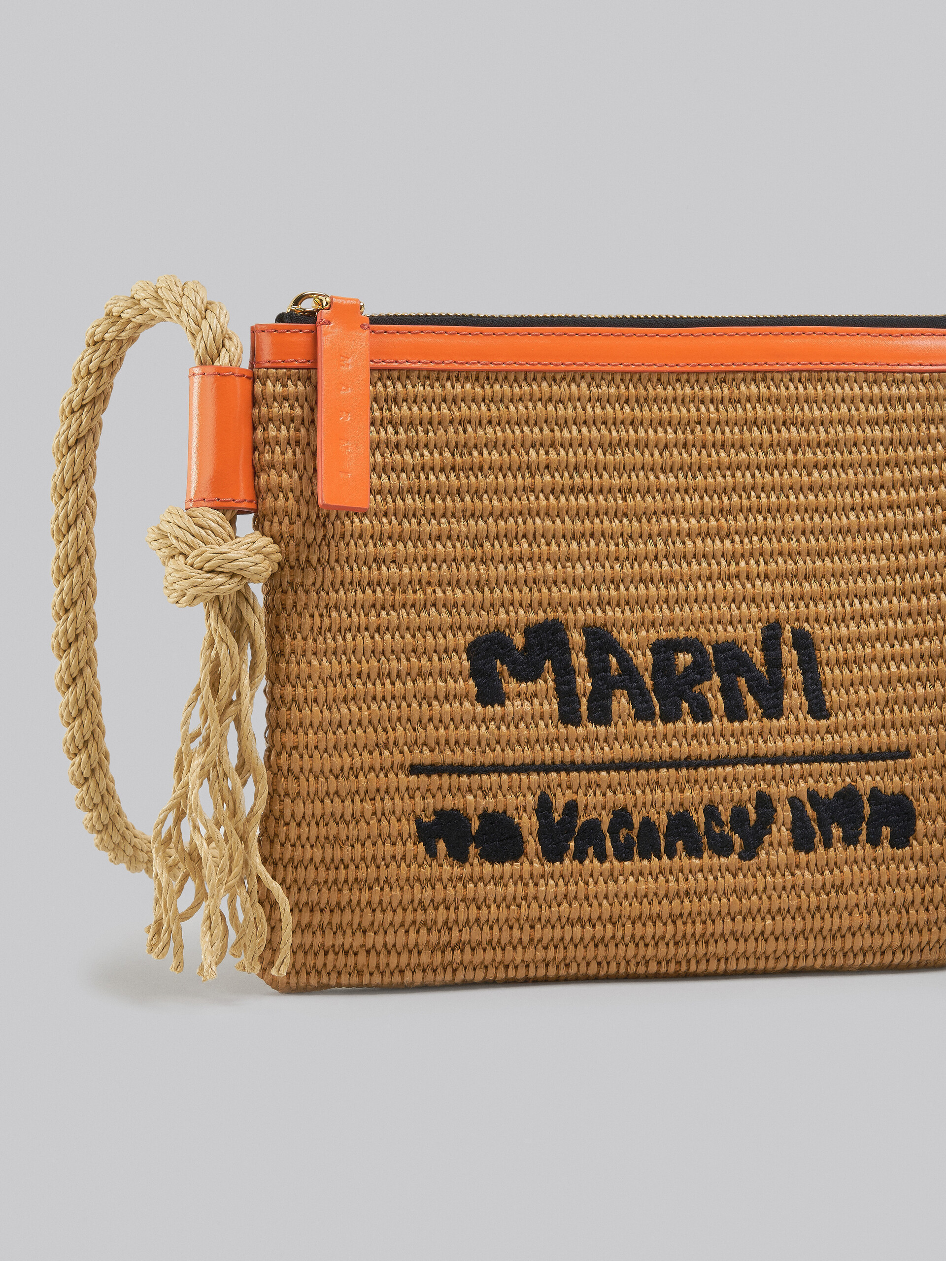 Marni x No Vacancy Inn - Marcel Zip Pochette in raffia with orange trims - Pochette - Image 5