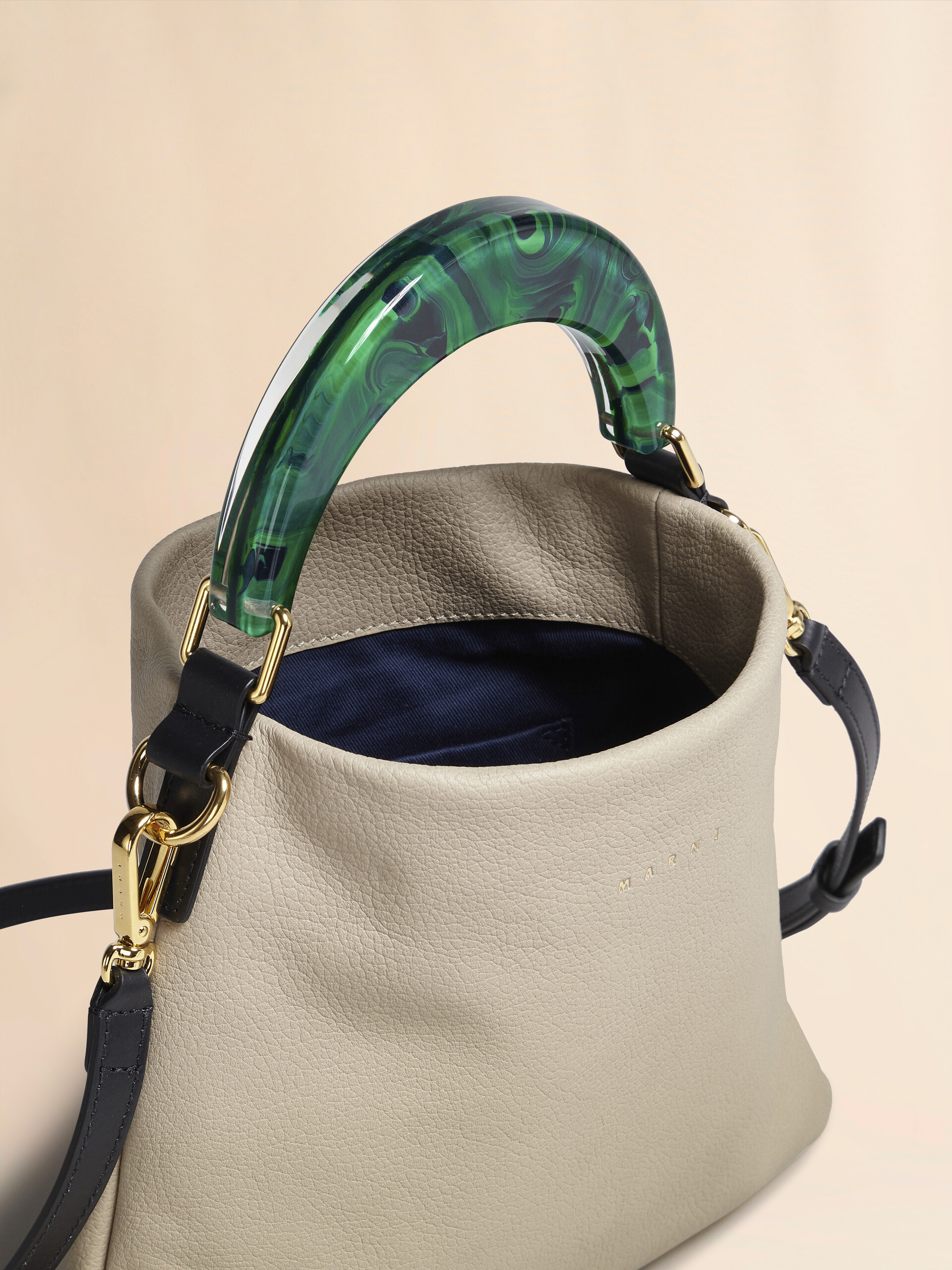 Venice Small Bag in black leather - Shoulder Bags - Image 4