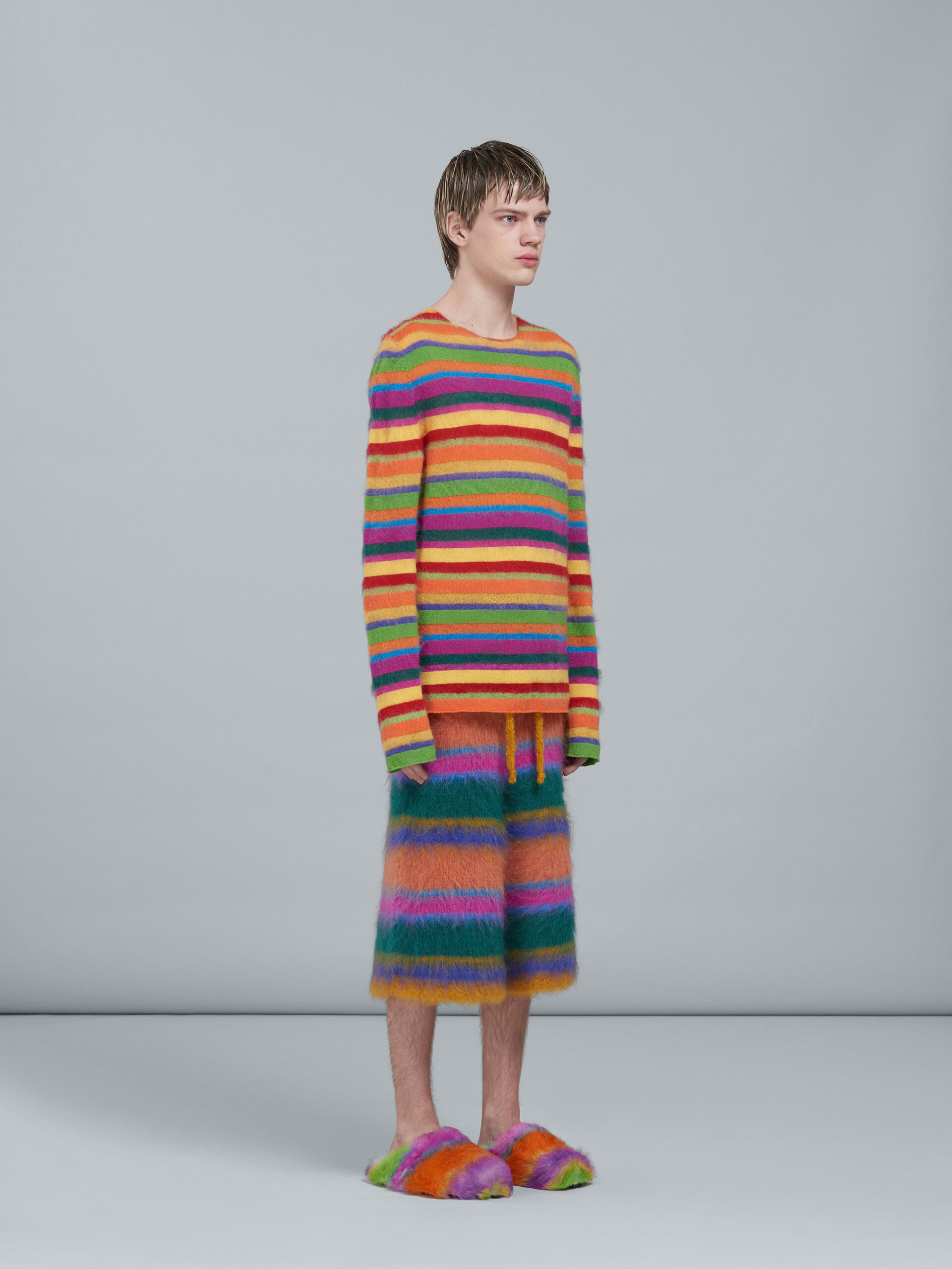 Maglia girocollo in misto mohair e lana leggera a righe - Pullover - Image 5