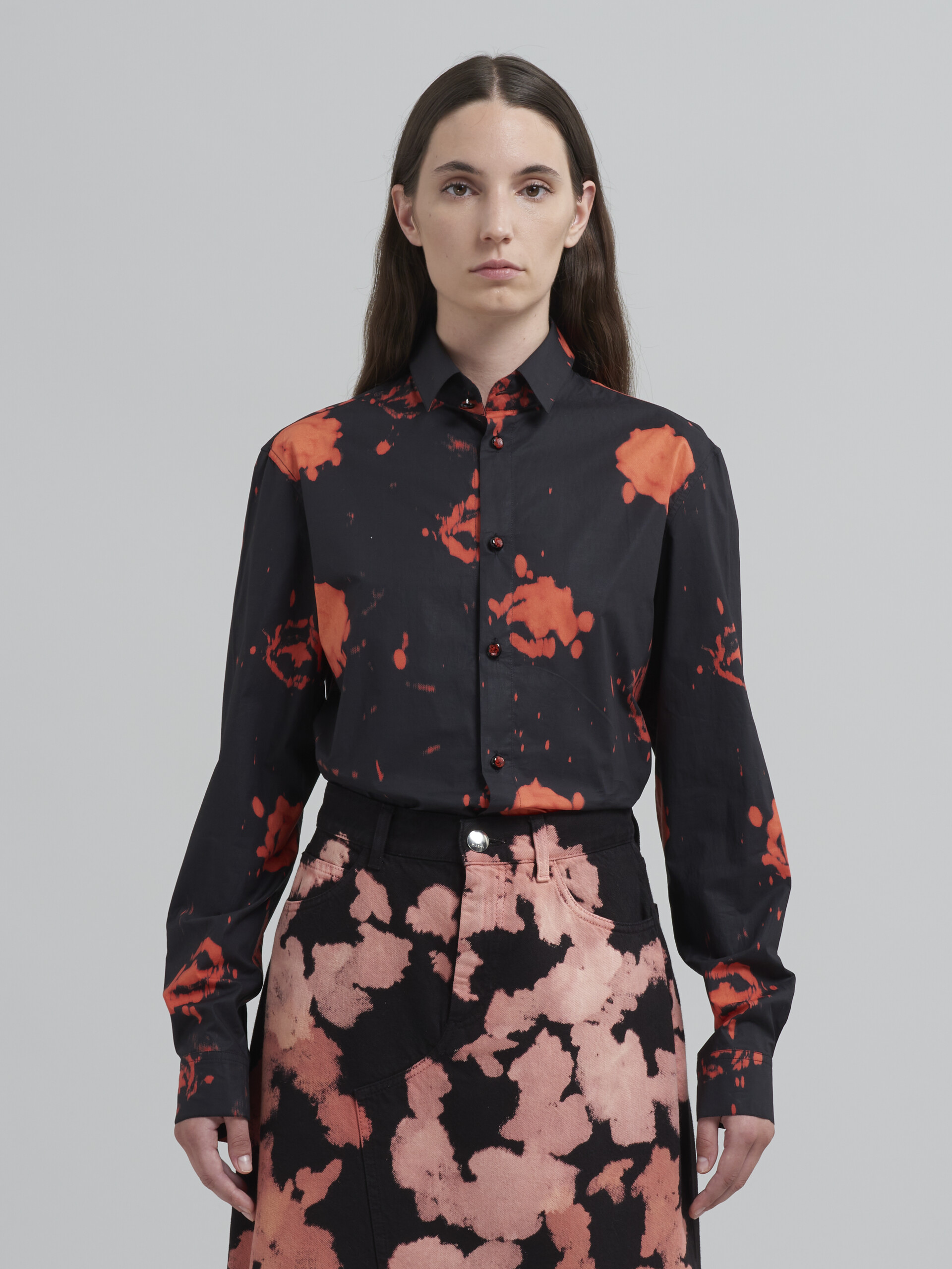 Faded Roses print poplin shirt with rounded hem - Shirts - Image 2