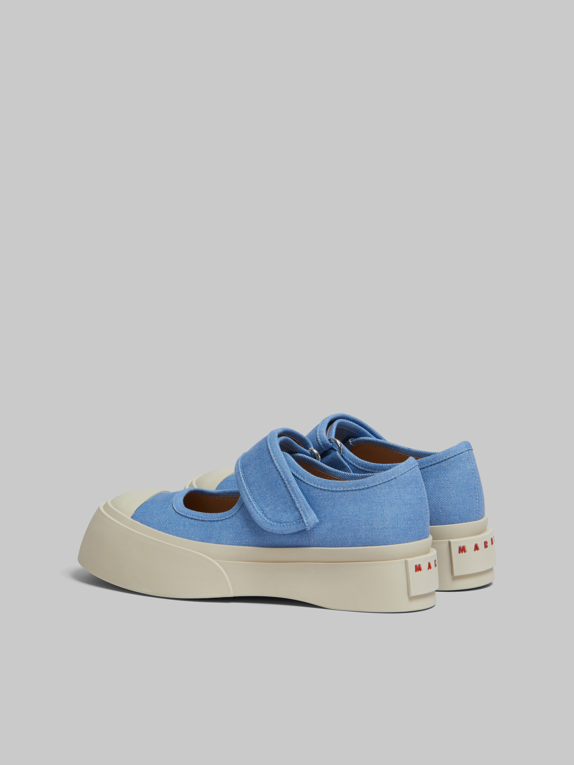 Hellblaue Mary Jane-Sneakers aus Denim - Sneakers - Image 3