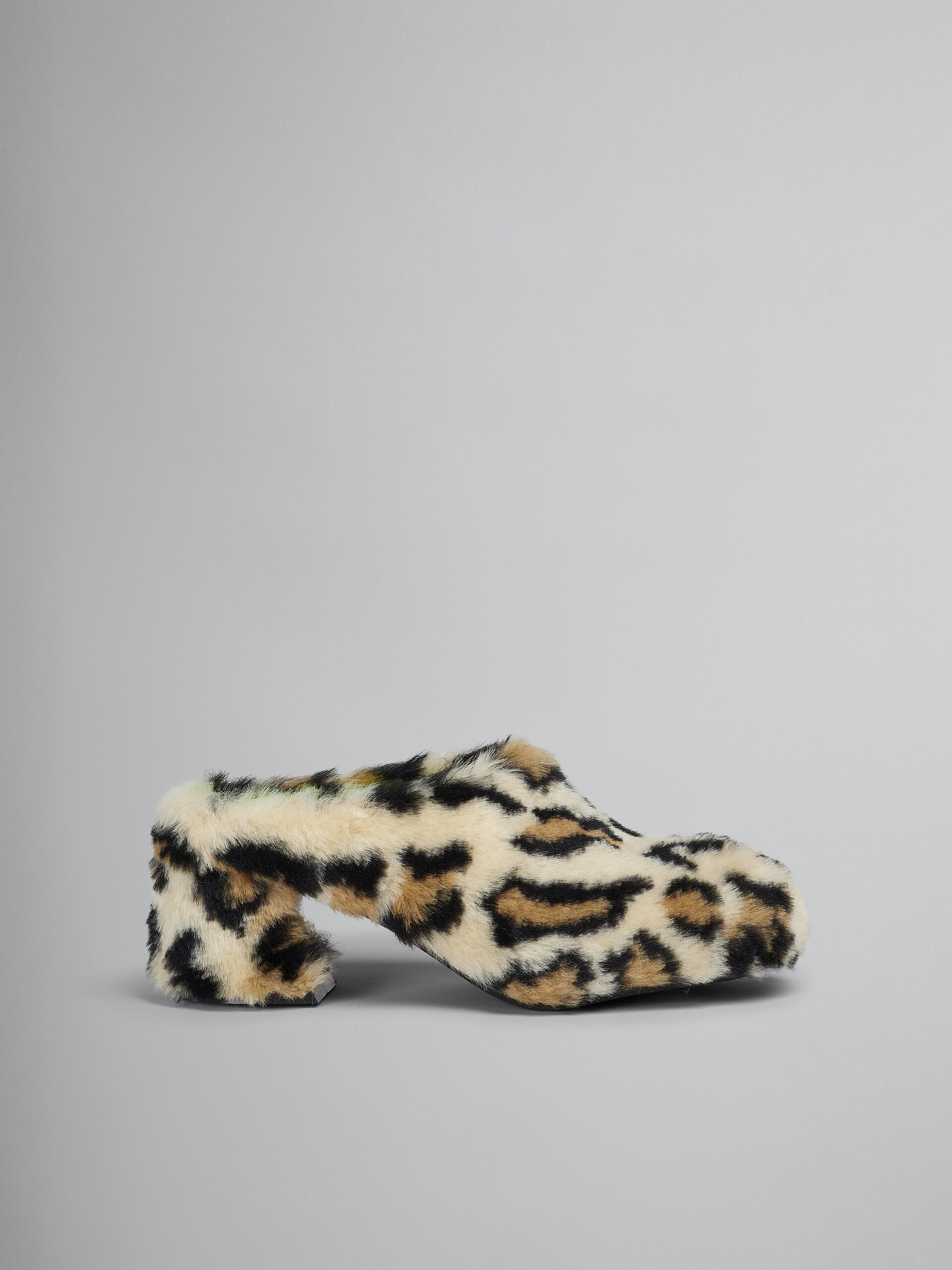 Leopard print faux fur sabot - Clogs - Image 1