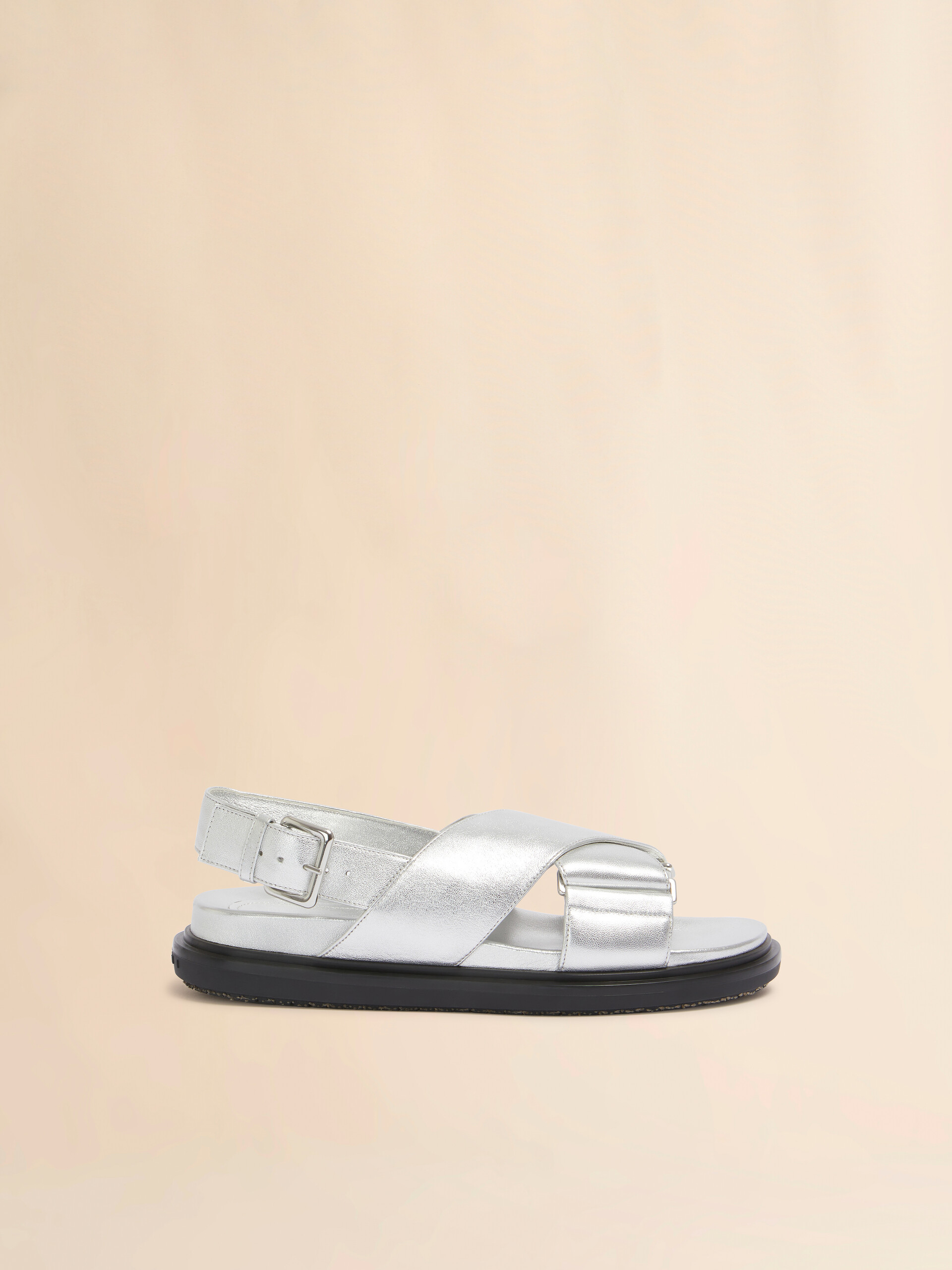 Silberfarbenes Leder-Fussbett - Sandalen - Image 1