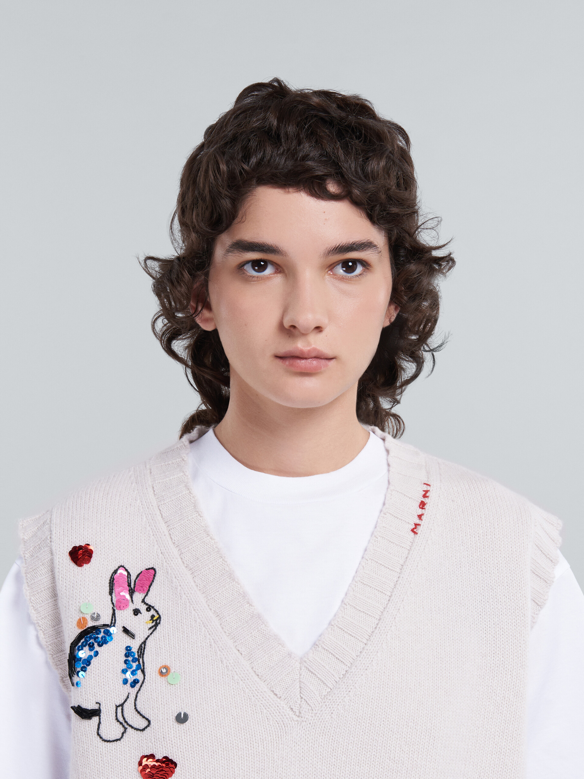 Sweater vest with rabbit embroidery - Pullovers - Image 4