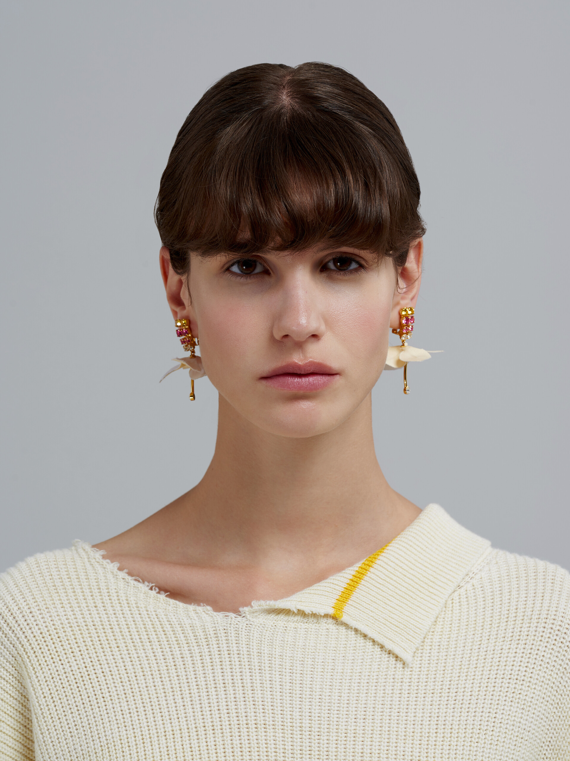 Boucles d'oreilles FLORA avec fleur de coton - Boucles d’oreilles - Image 2