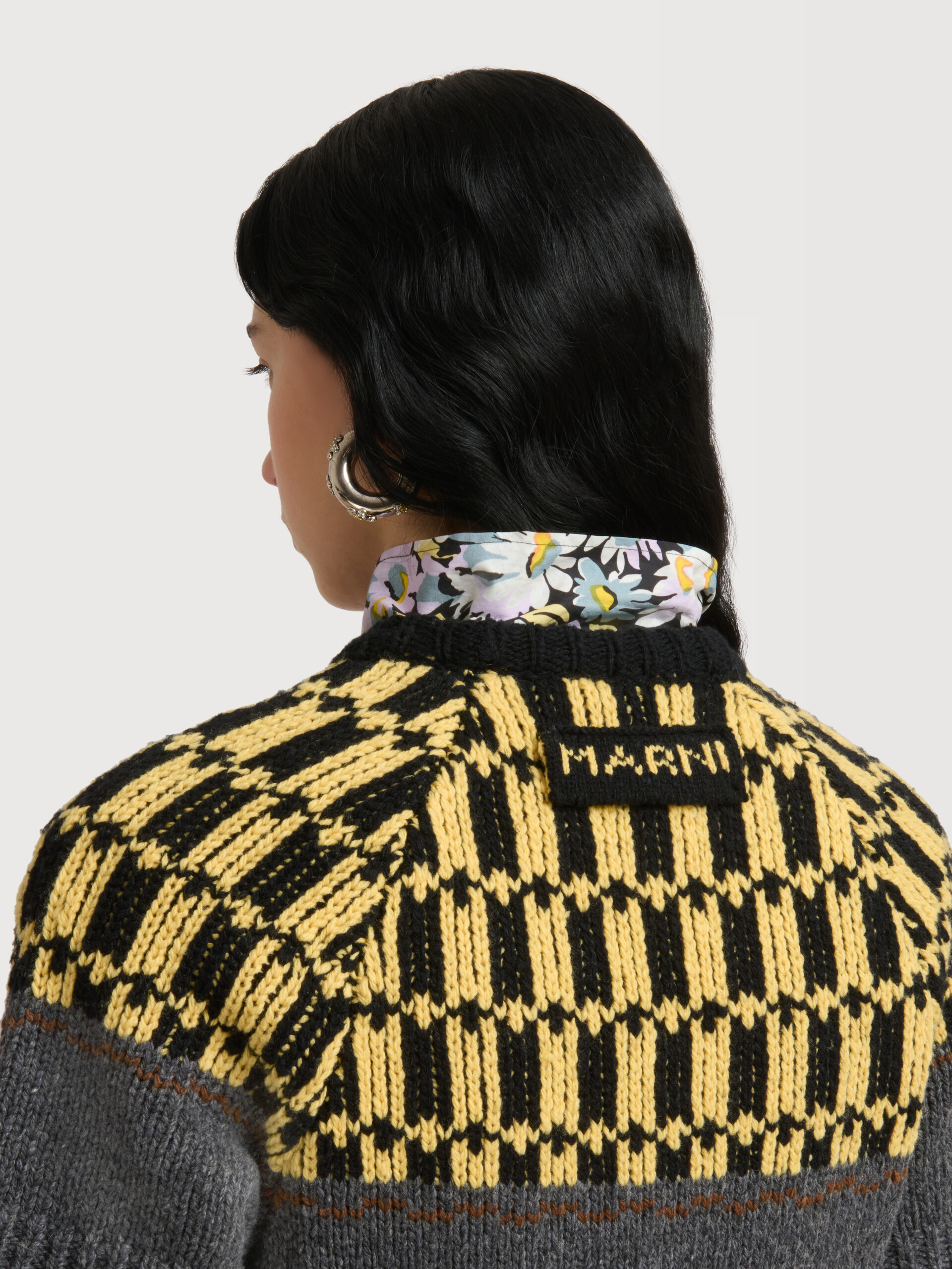 Grey wool jumper with geometric motif - Pullovers - Image 5