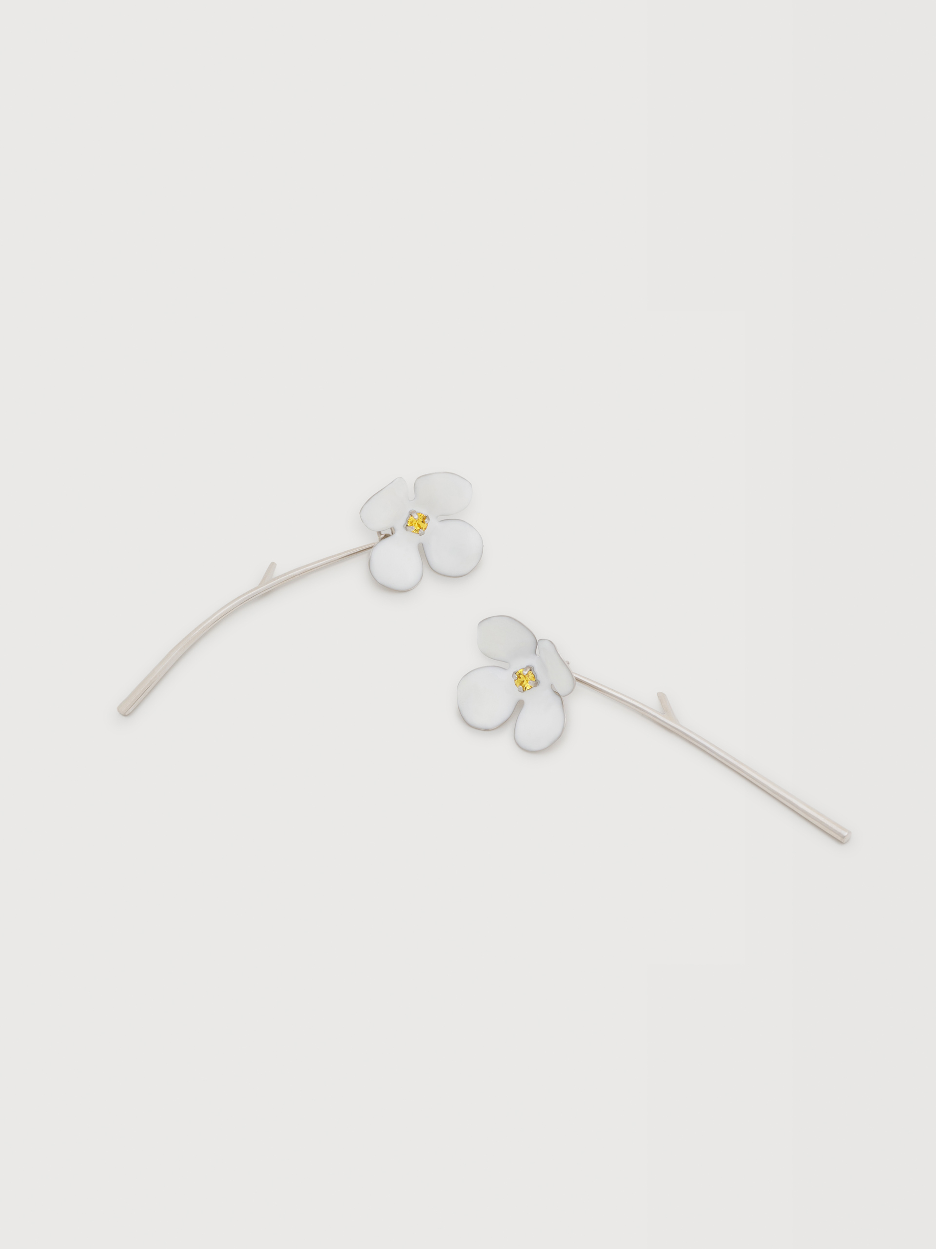 White enamel daisy drop earrings - Earrings - Image 1
