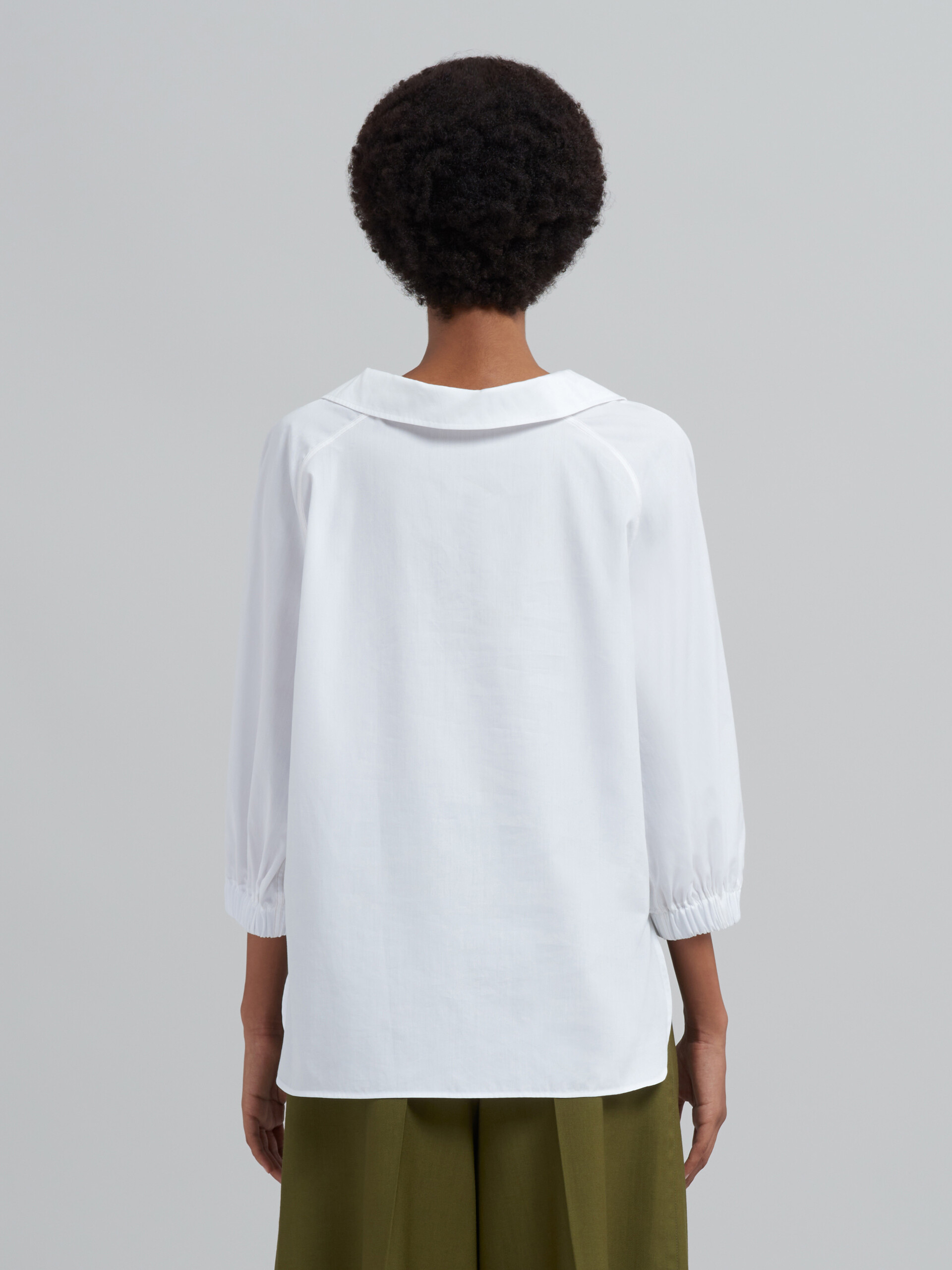 Blusa de popelina de algodón blanca - Camisas - Image 3