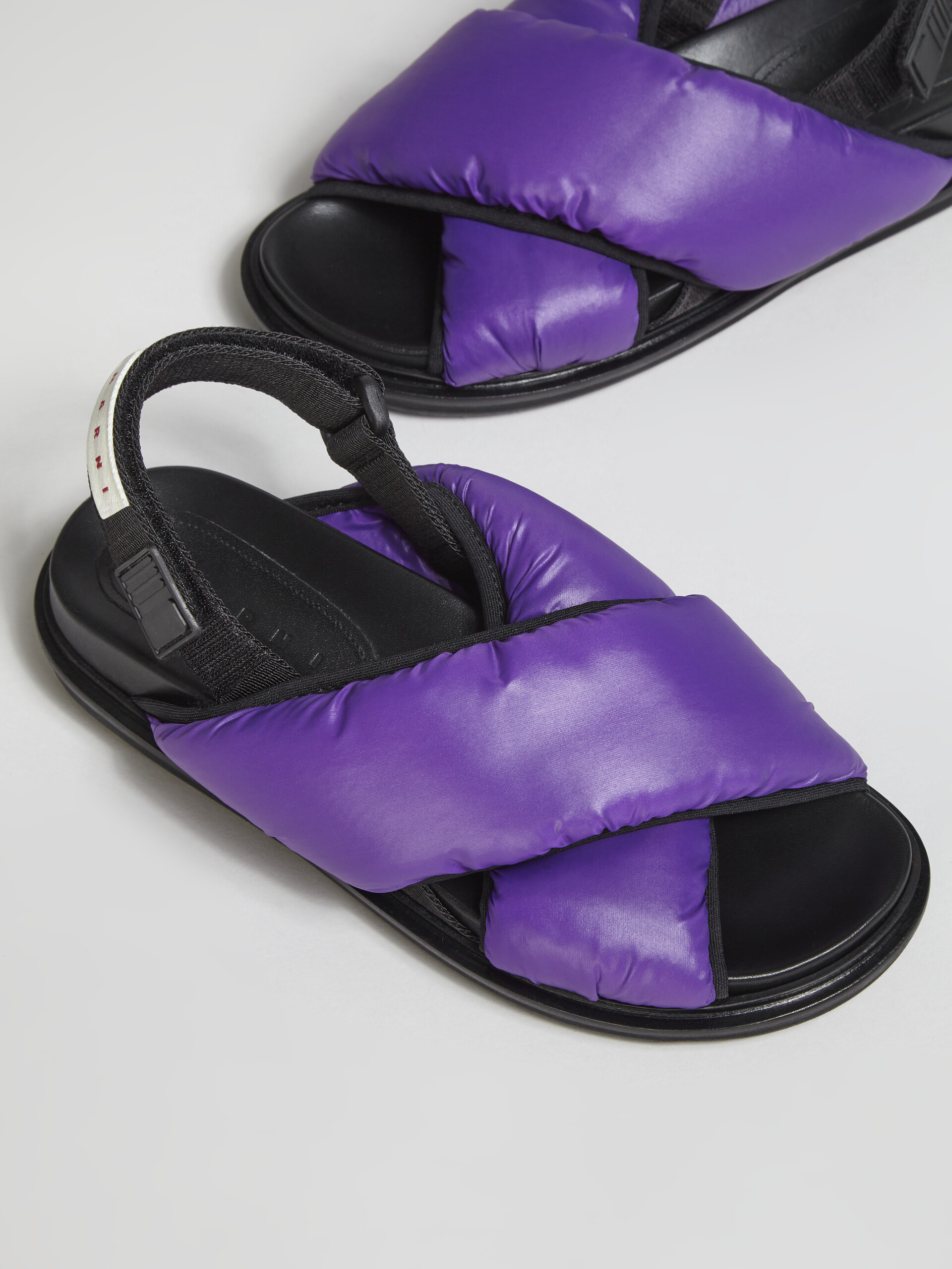 Sandale fussbett en nylon violet à brides croisées - Sandales - Image 5