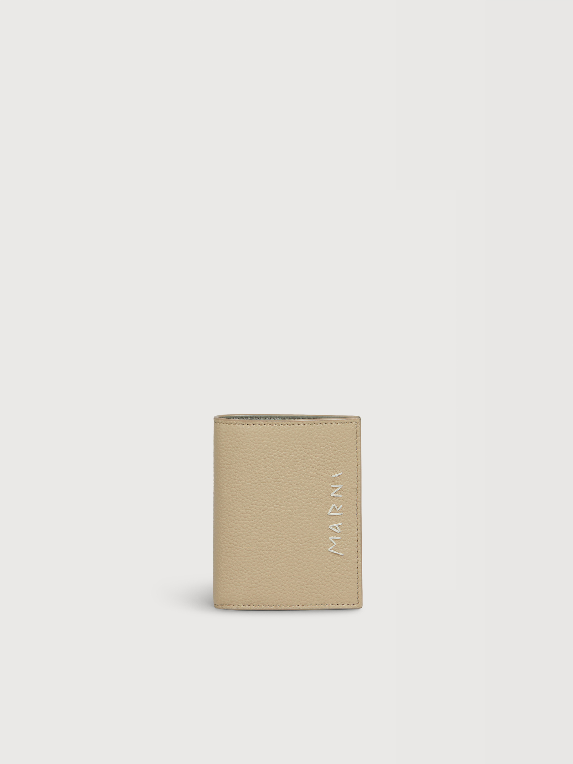 ブラウン レザー製二つ折りウォレット、マルニシンボル刺繍入り | Marni