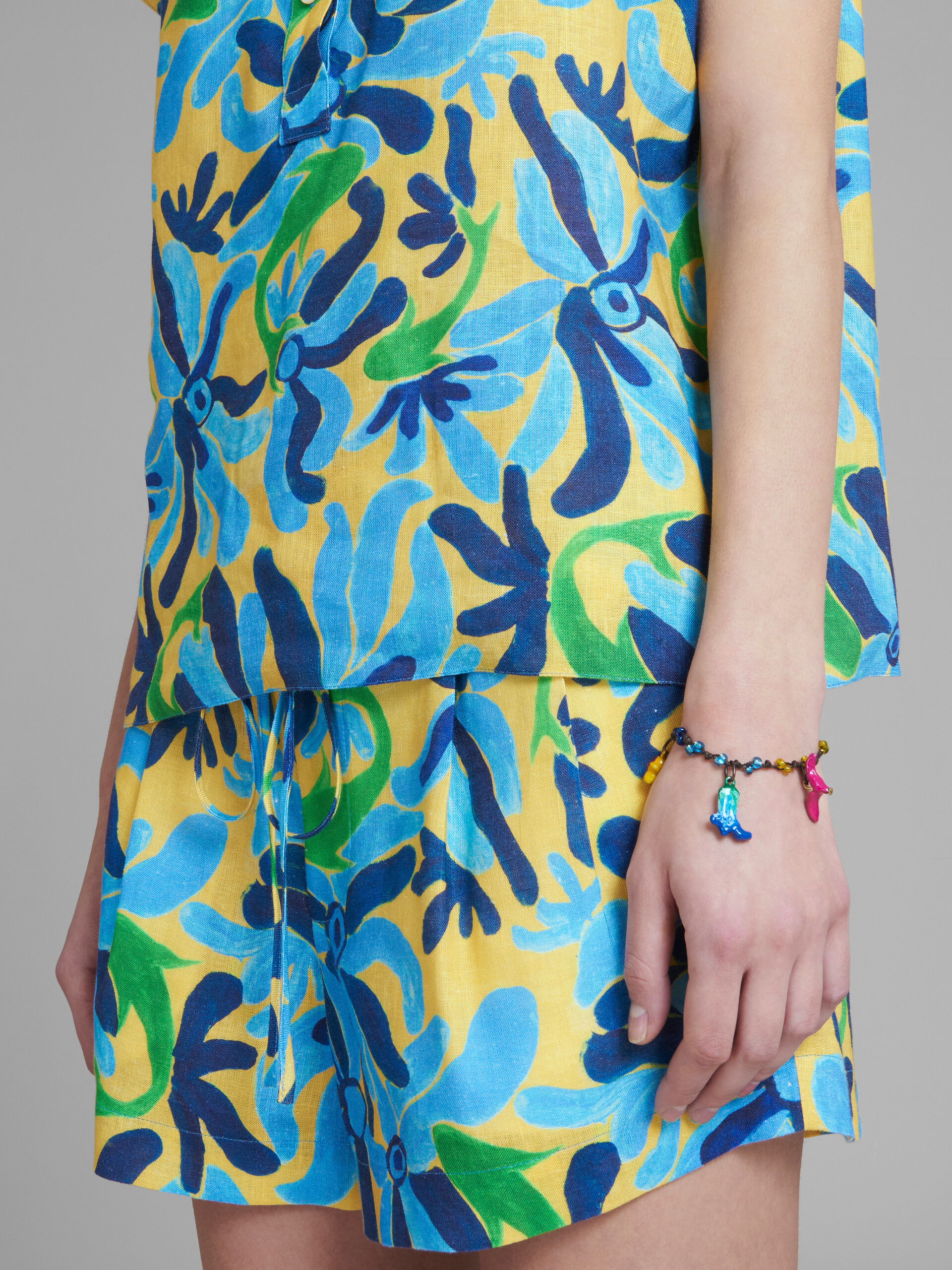 Marni x No Vacancy Inn - Bracelet with red blue and yellow pendants - Bracelets - Image 2