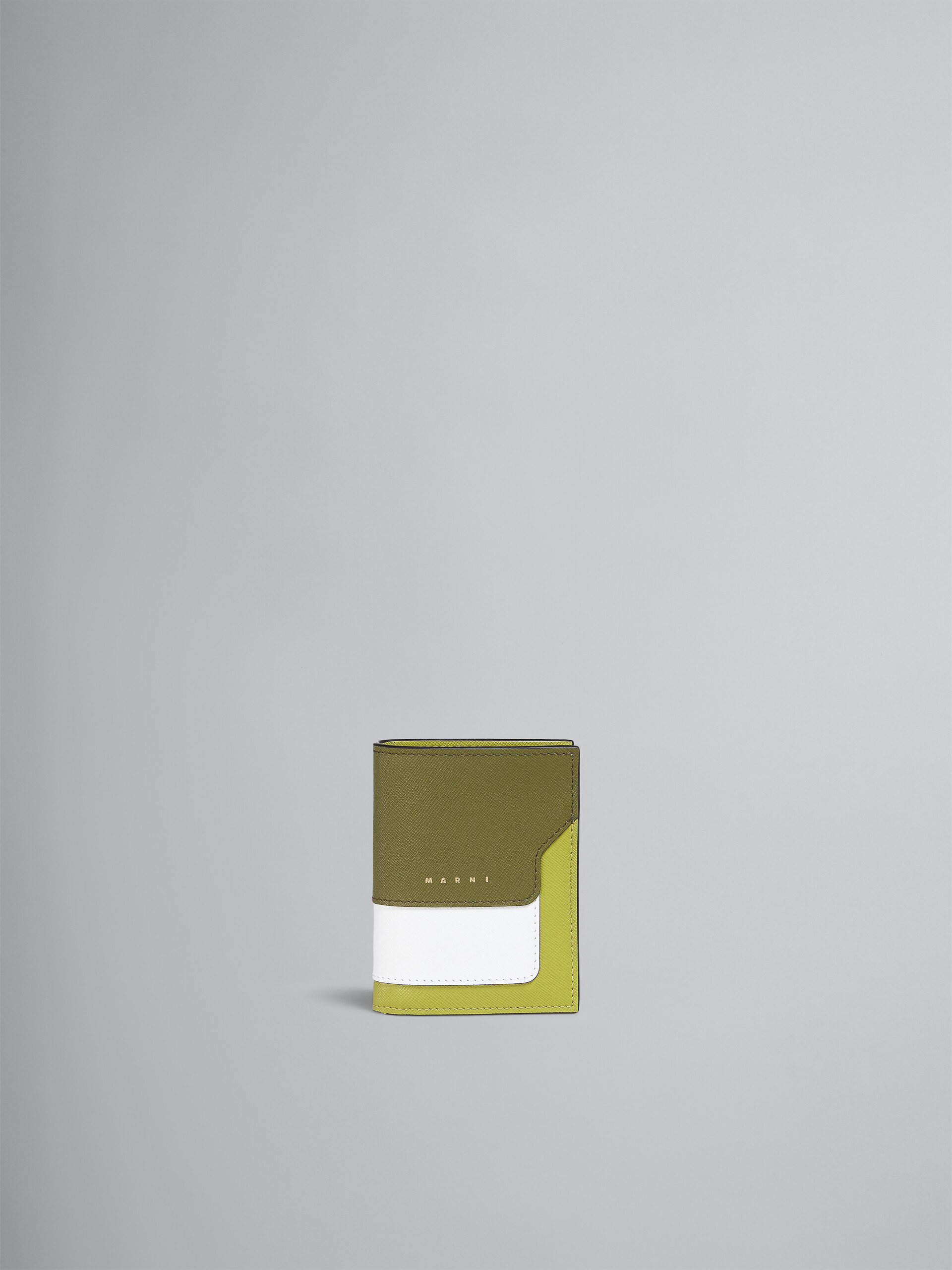 Portafoglio bi-fold in saffiano verde e bianco - Portafogli - Image 1