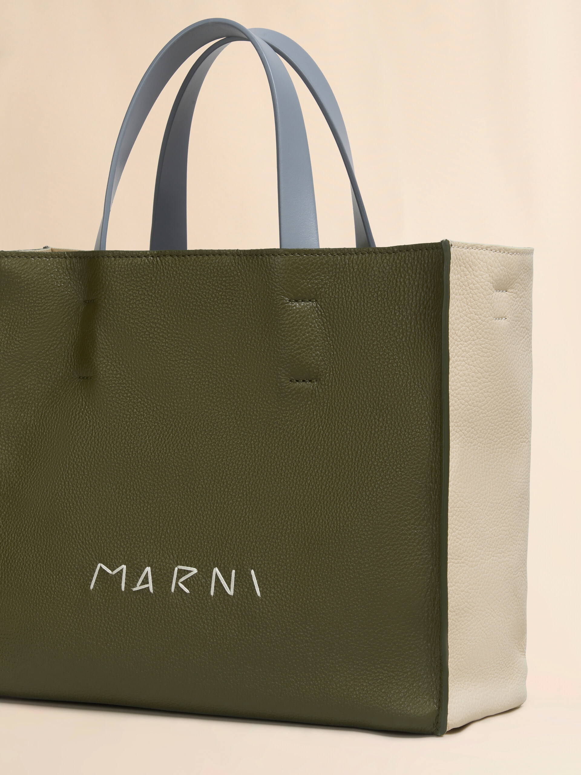 Light pink and beige leather Museo Soft tote Bag with Marni Symbol embroidery - Shopping Bags - Image 5