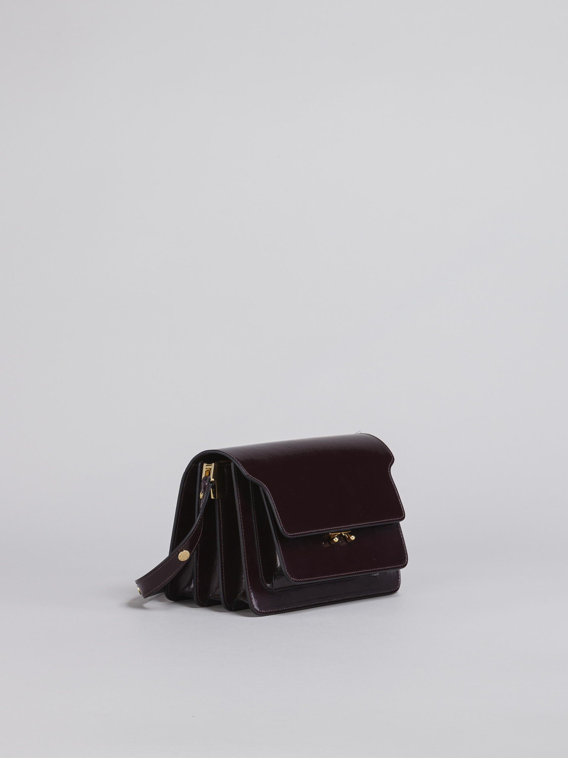 TRUNK bag in shiny leather - Shoulder Bags - Image 5