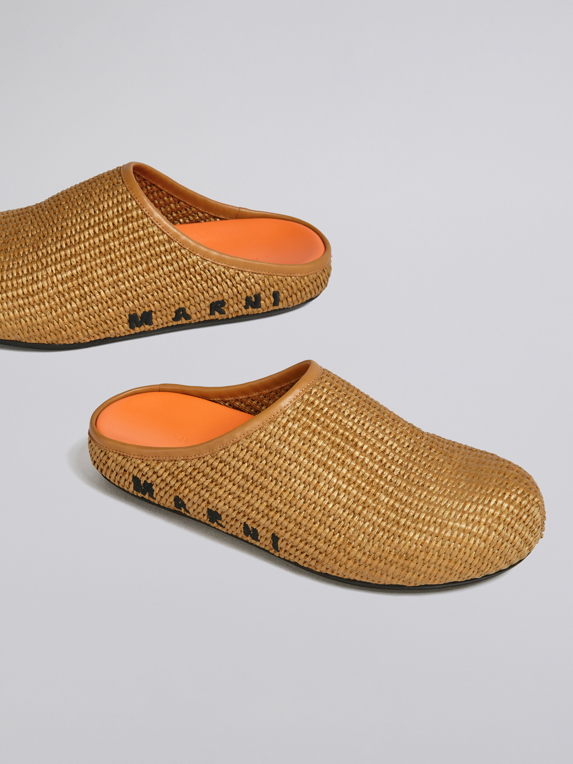 Brown raffia and leather Fussbett sabot - Clogs - Image 5