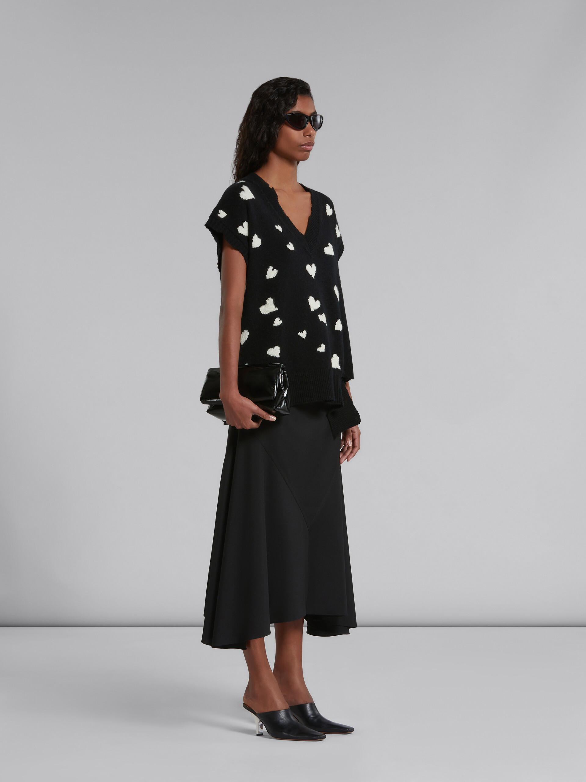Falda negra de lana con bajo asimétrico - Faldas - Image 5