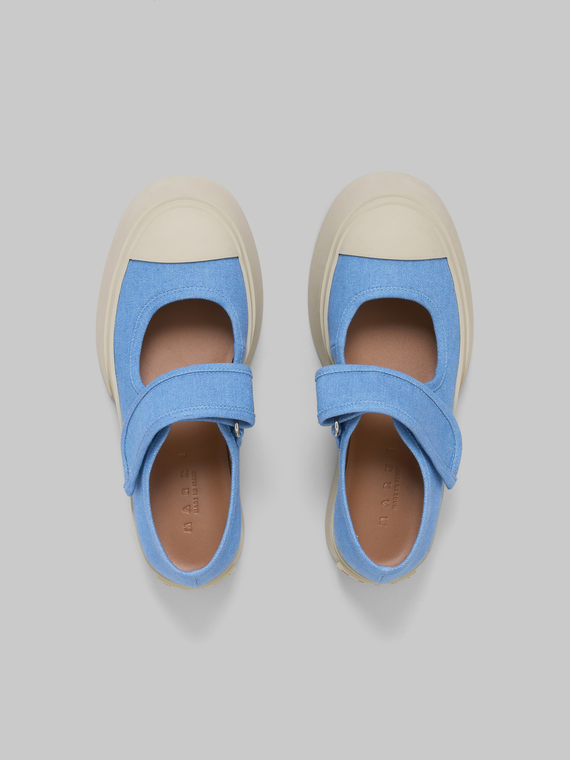 Zapatilla Mary Jane de denim azul claro - Sneakers - Image 4