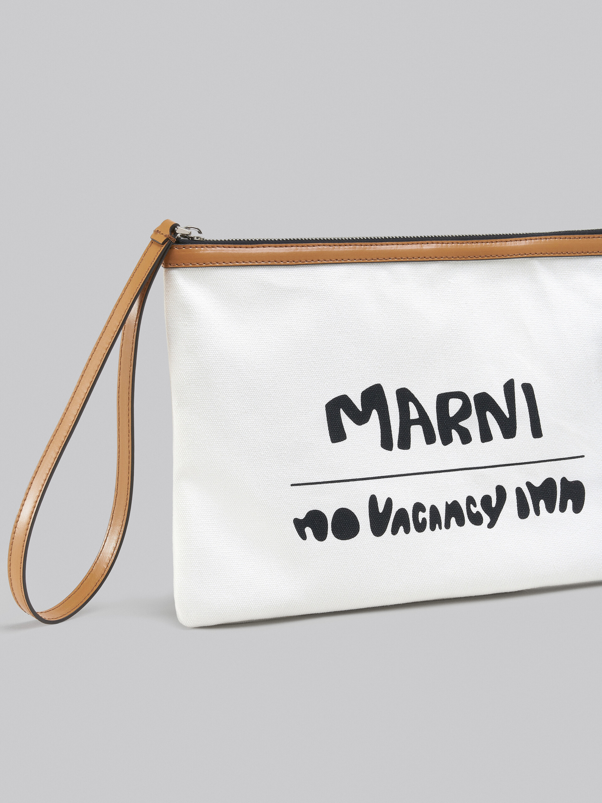 Marni x No Vacancy Inn - Bey Pouch in white canvas with beige trims - Pochette - Image 5