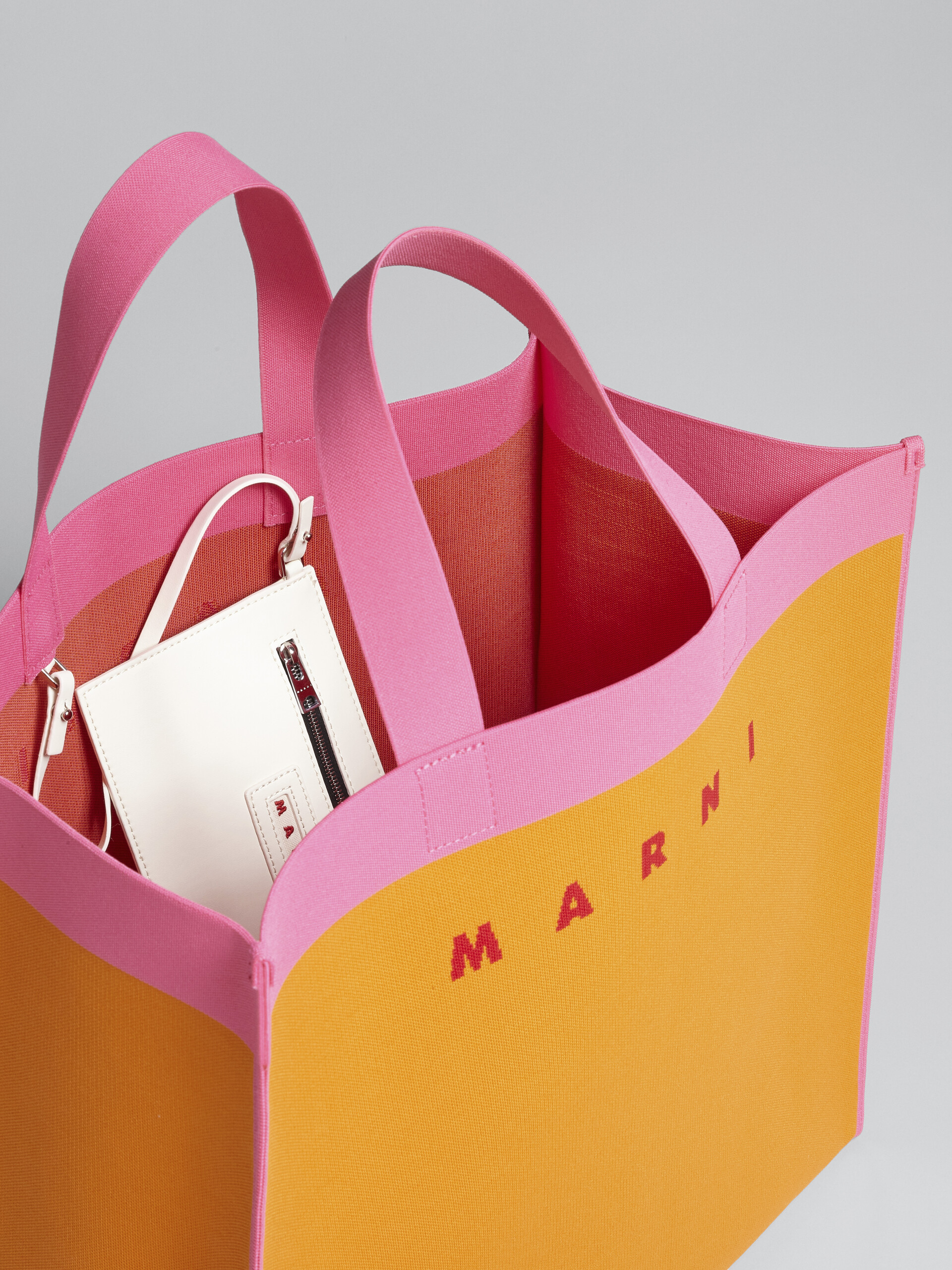 Orange and pink jacquard shopping bag - Shopping Bags - Image 4