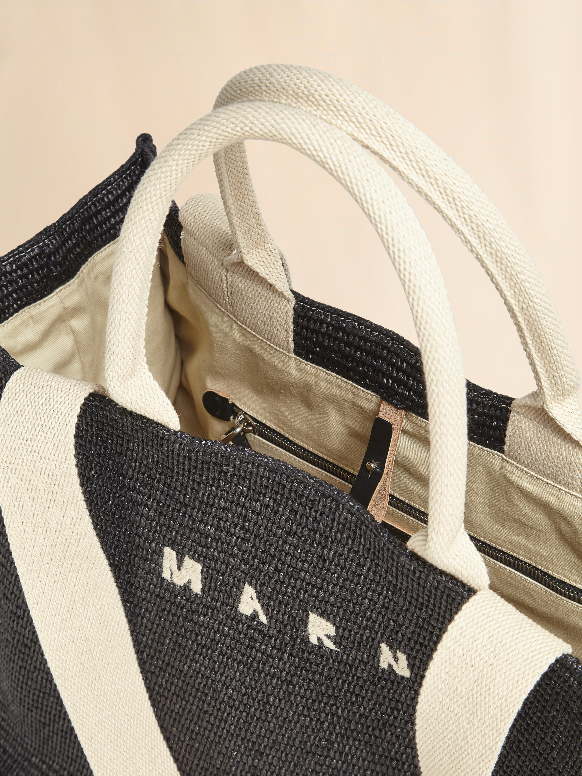 Shopping tote in raffia-effect fabric - Shopping Bags - Image 3
