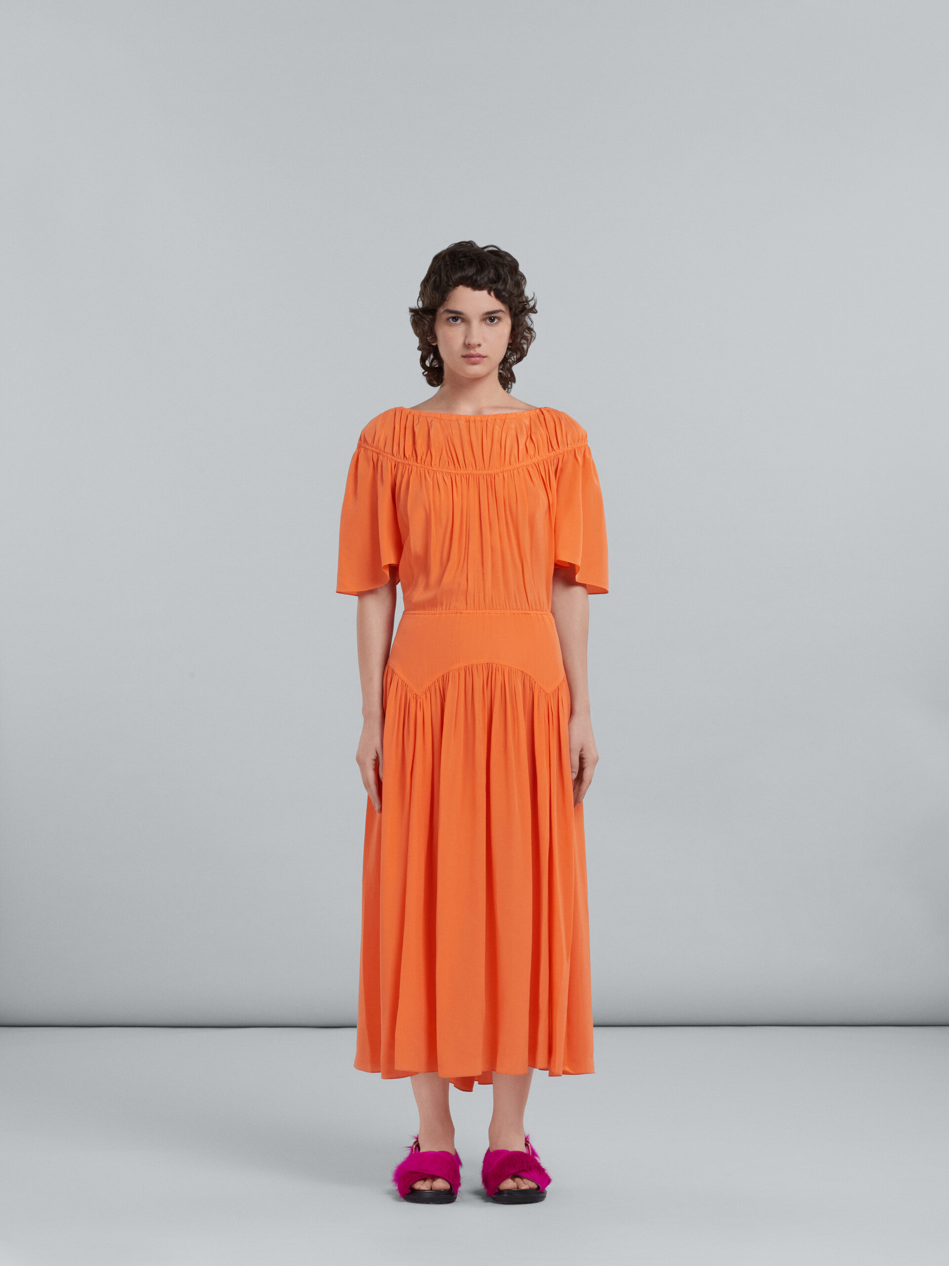 オレンジ シルク製ロングドレス
