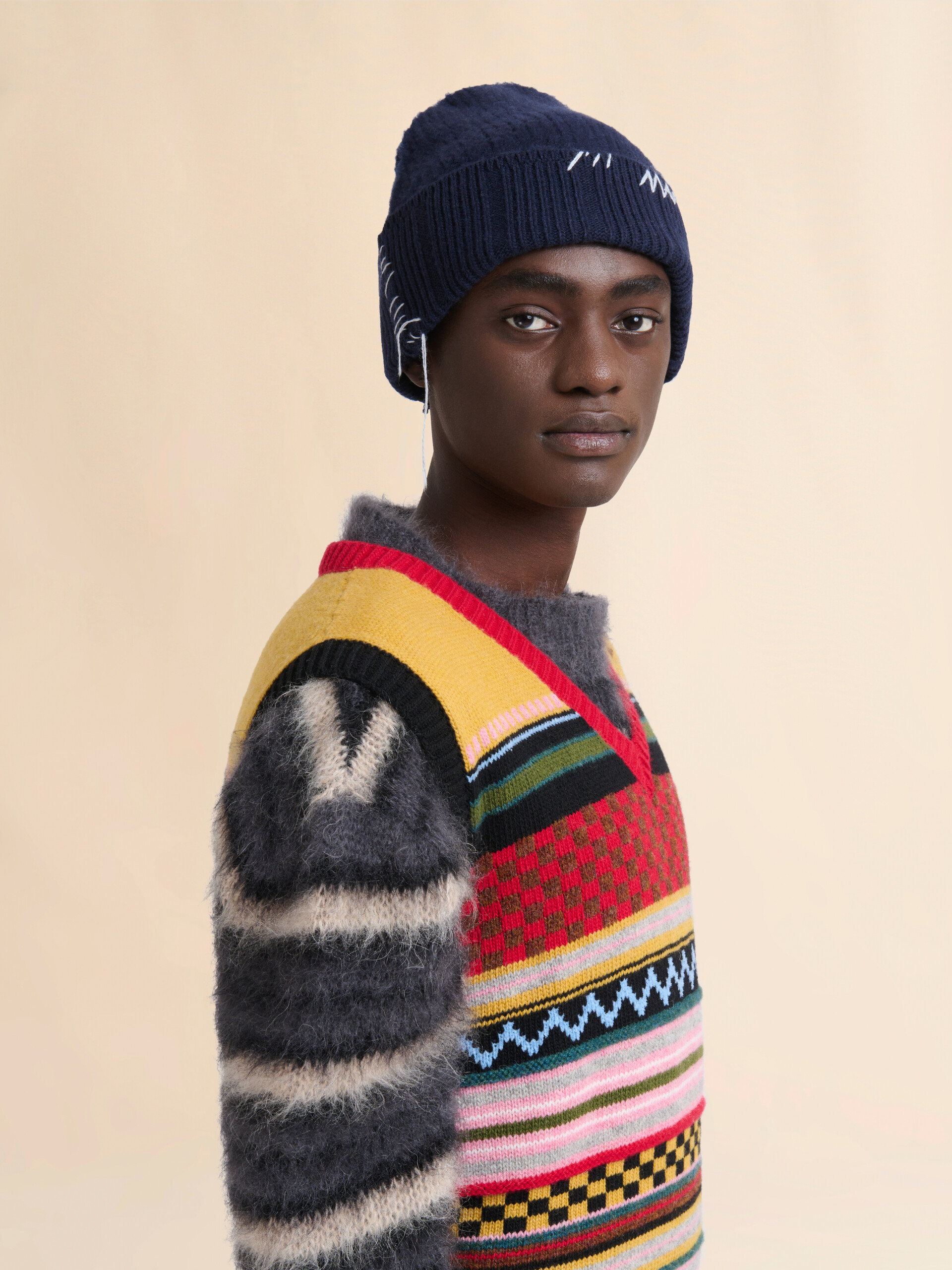 Multicolour wool sleeveless jumper with mixed patterns - Pullovers - Image 4