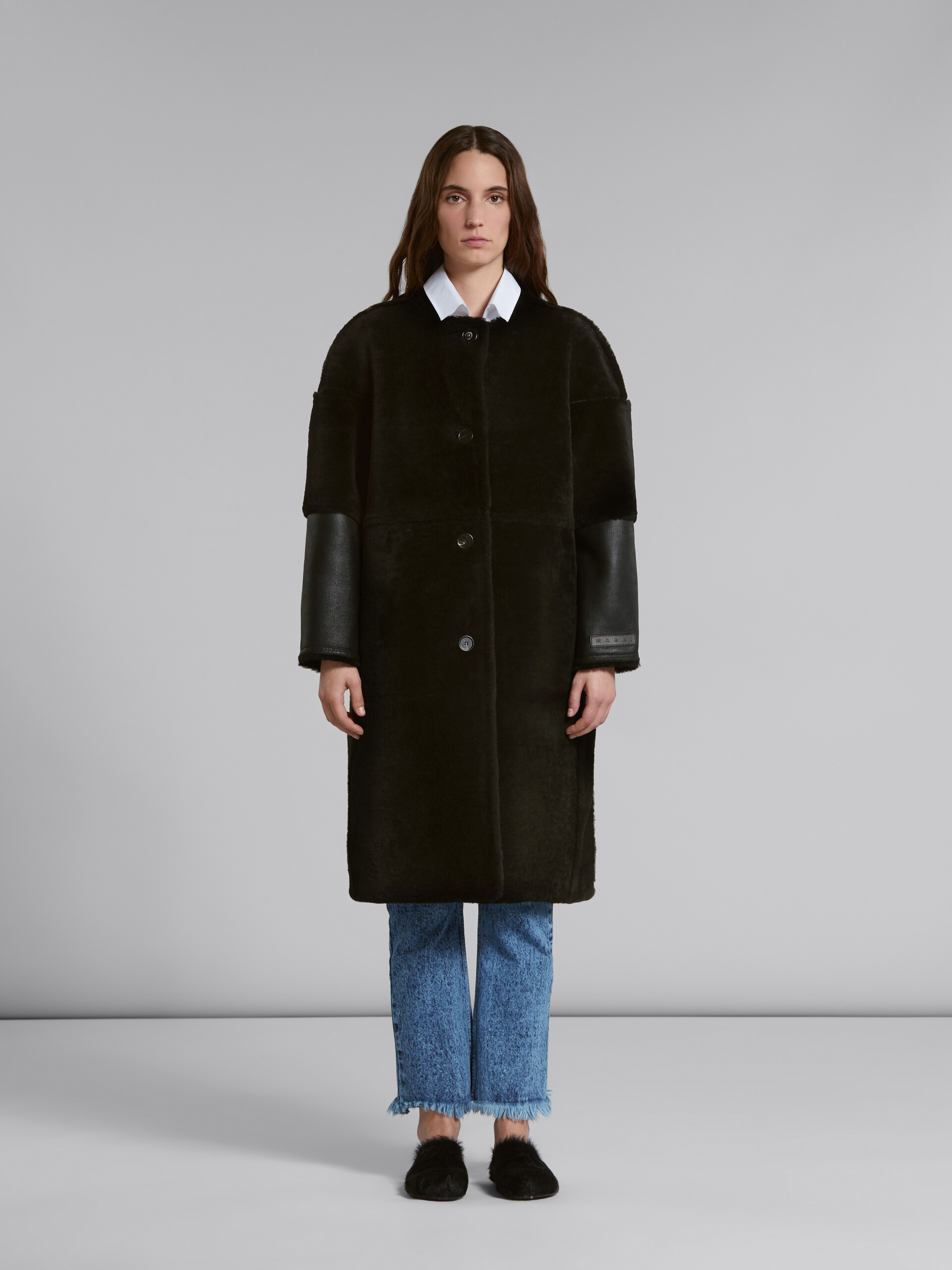 Black reversible shearling coat - Coat - Image 4