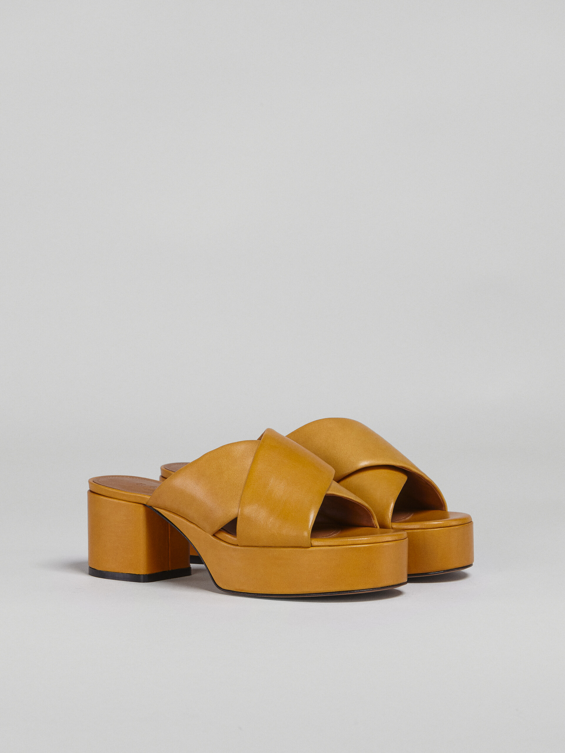 Yellow vegetable-tanned leather sandal - Sandals - Image 2