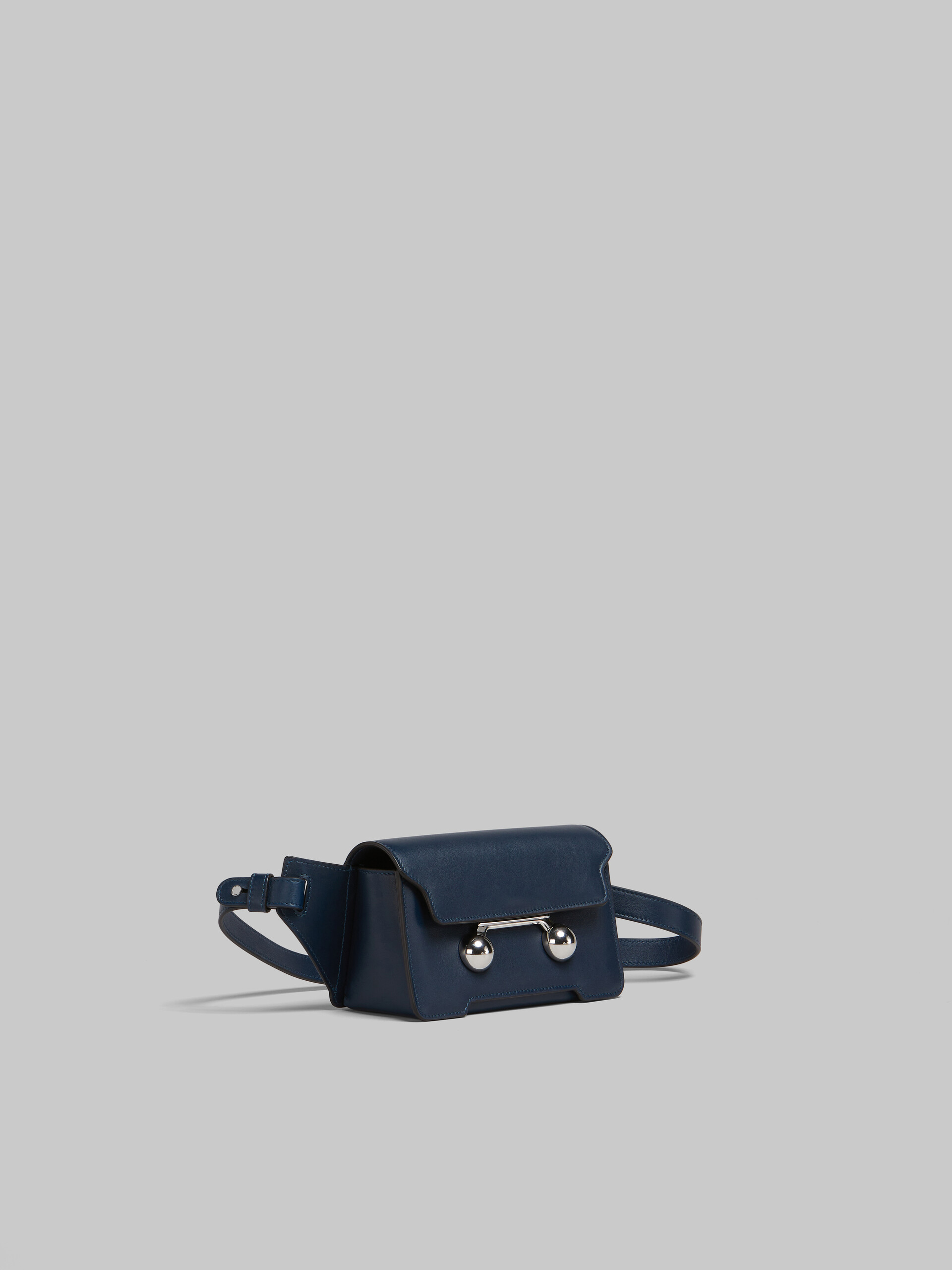 Deep blue leather Trunkaroo crossbody bag - Belt Bag - Image 6