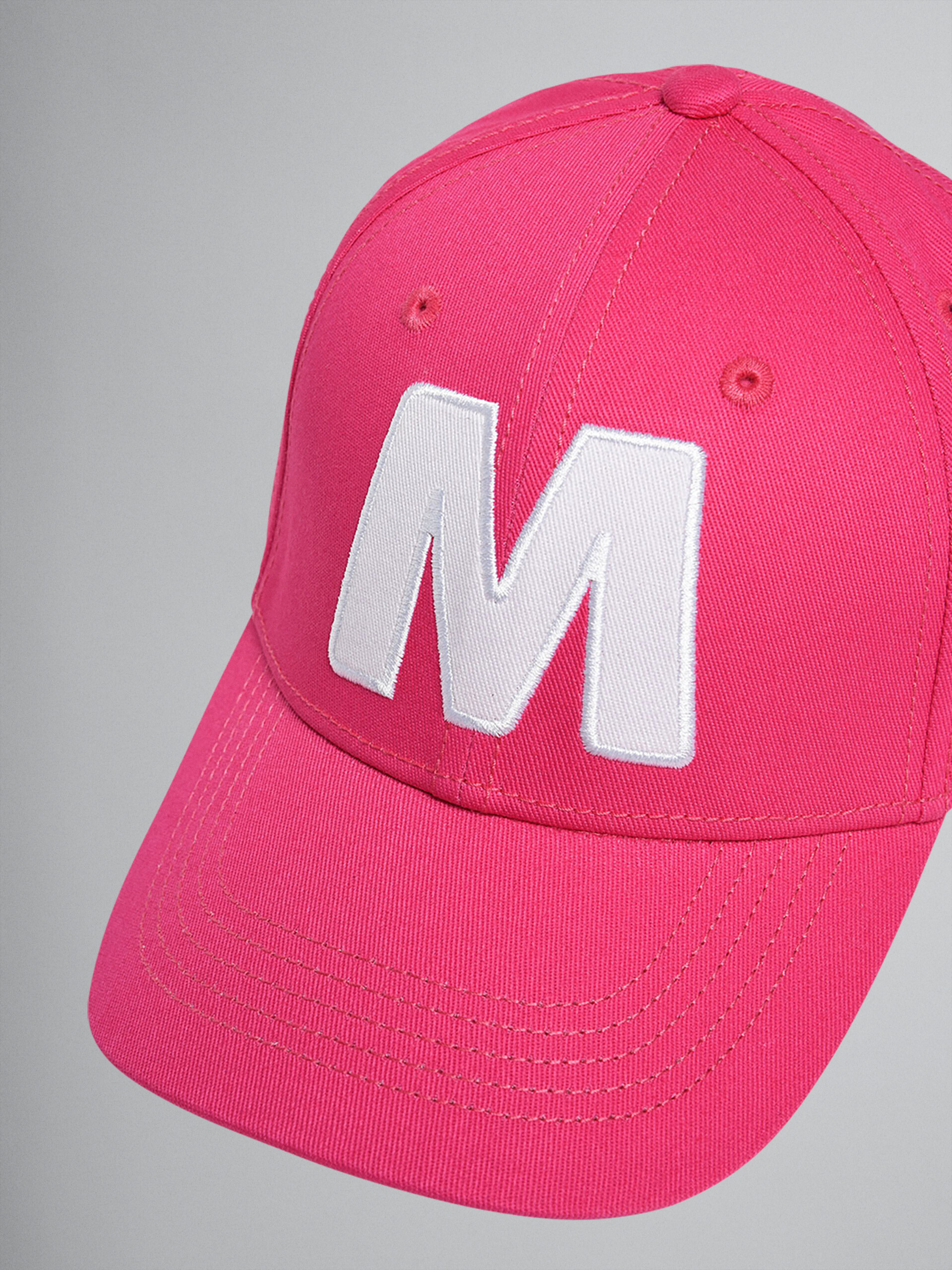 "M" fuchsia cotton gabardine baseball cap - Caps - Image 3