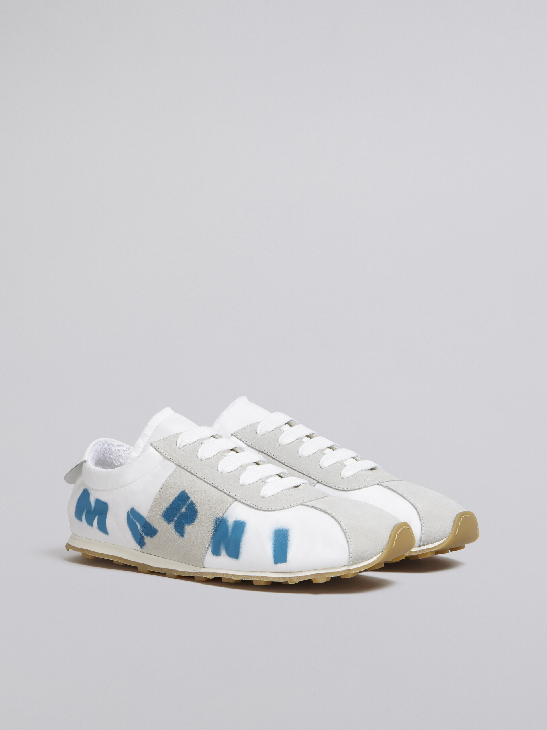 Sneaker in poliammide bianco con logo Marni aerografato - Sneakers - Image 2