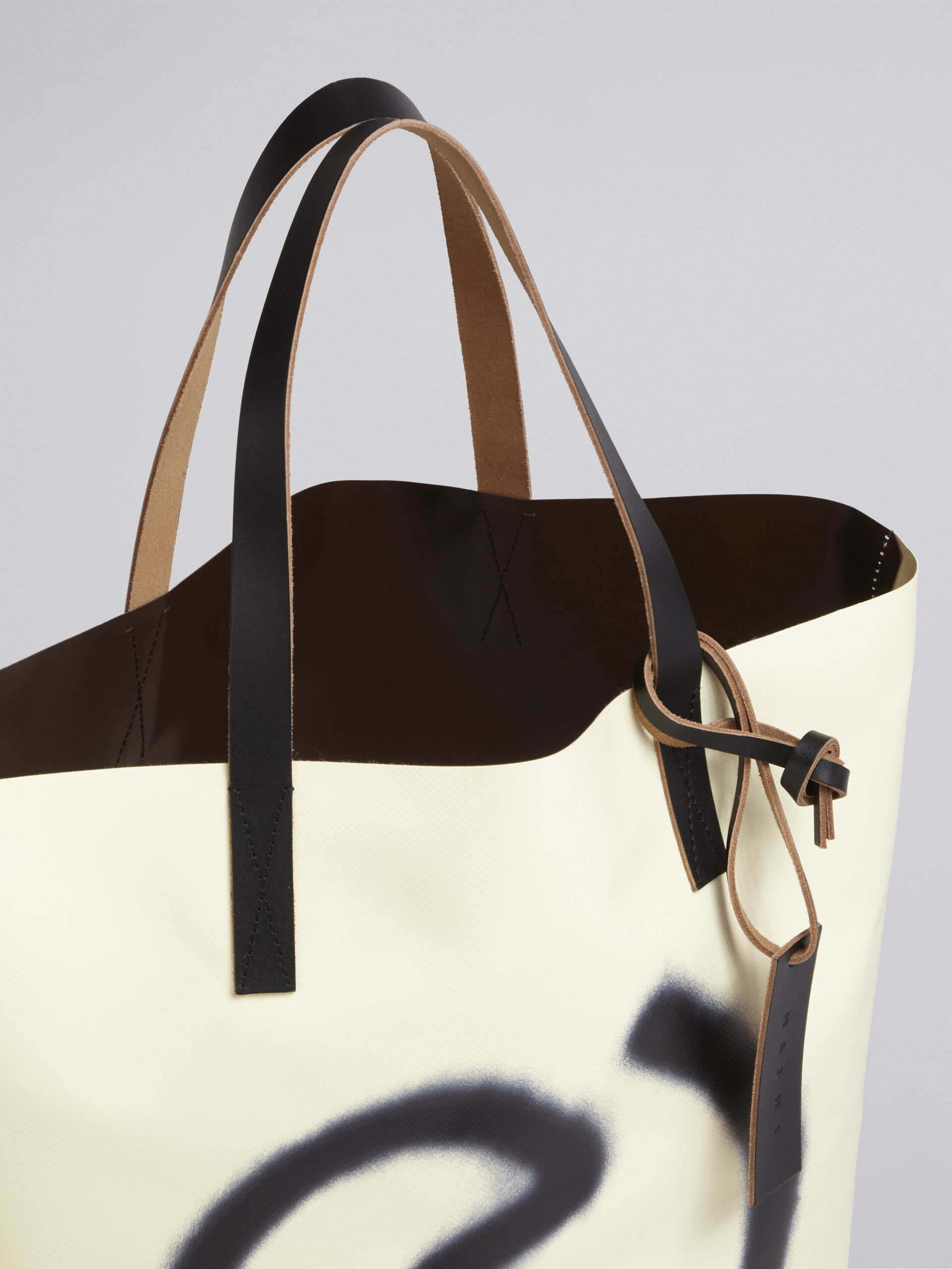 North-south TRIBECA Swirl printed PVC shopping bag - Shopping Bags - Image 4
