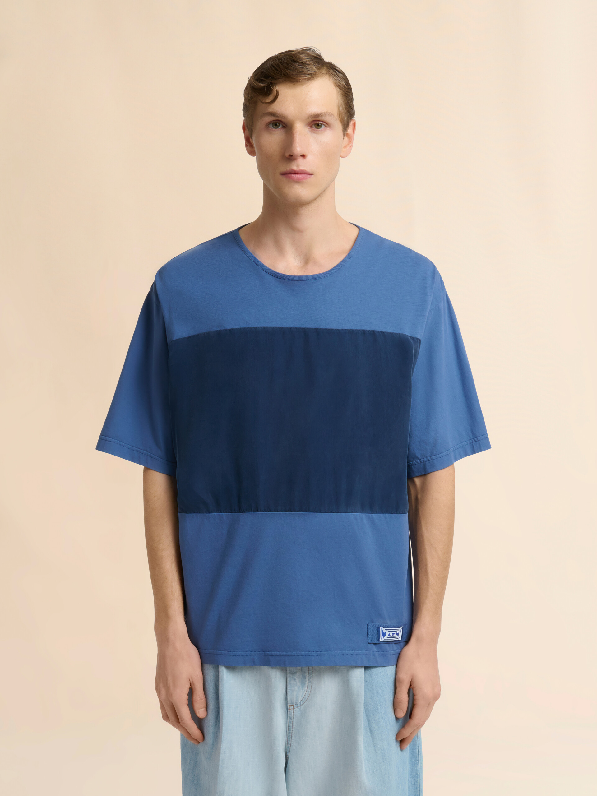 グリーン コットン製Tシャツ カラーブロックのフロント - シャツ - Image 2