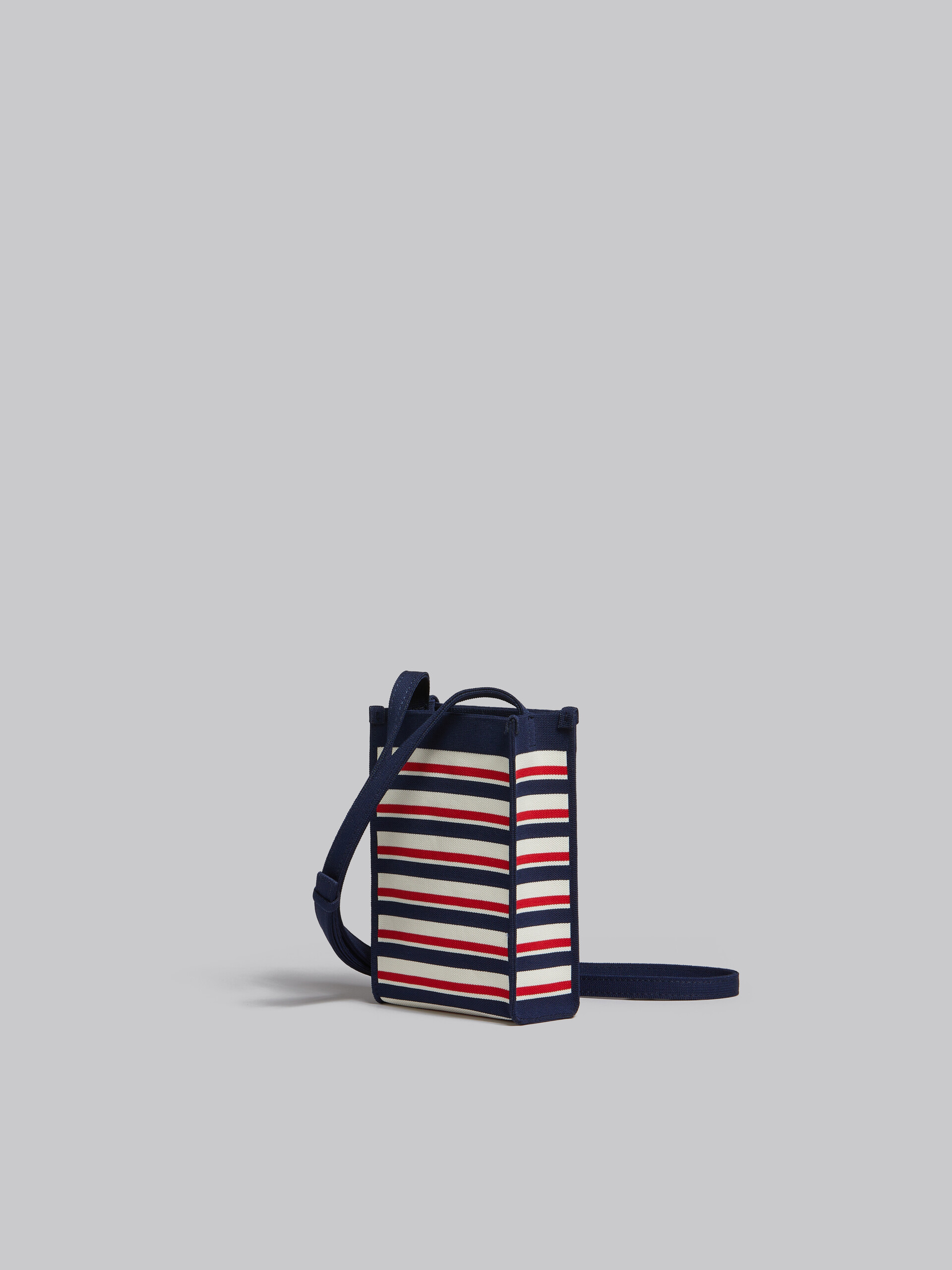 Mini-sac porté épaule en jacquard rayé bleu marine, blanc et rouge - Sacs portés épaule - Image 3