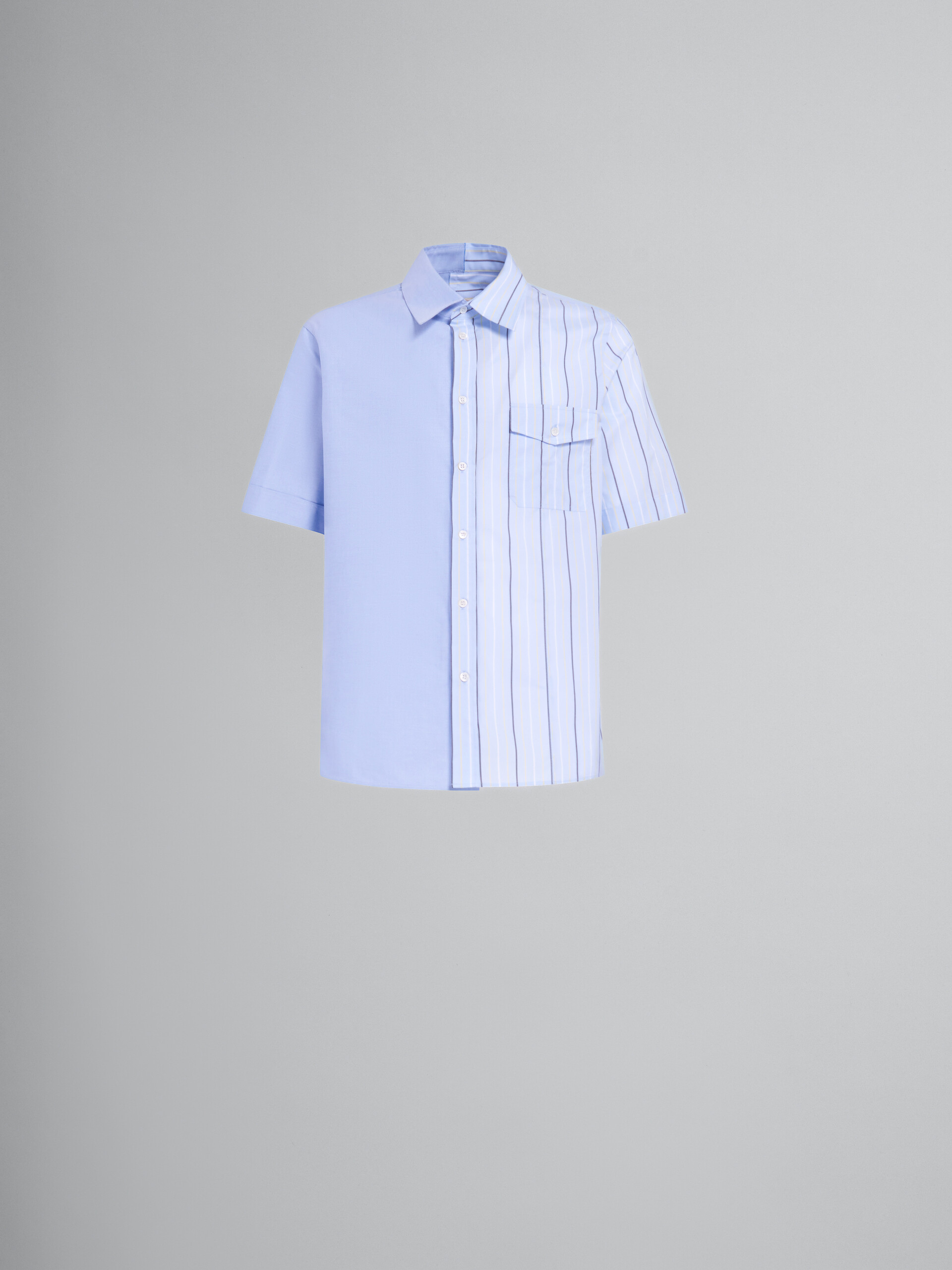 Hellblaues Hemd aus Bio-Popeline mit unterschiedlichen Hälften - Hemden - Image 1