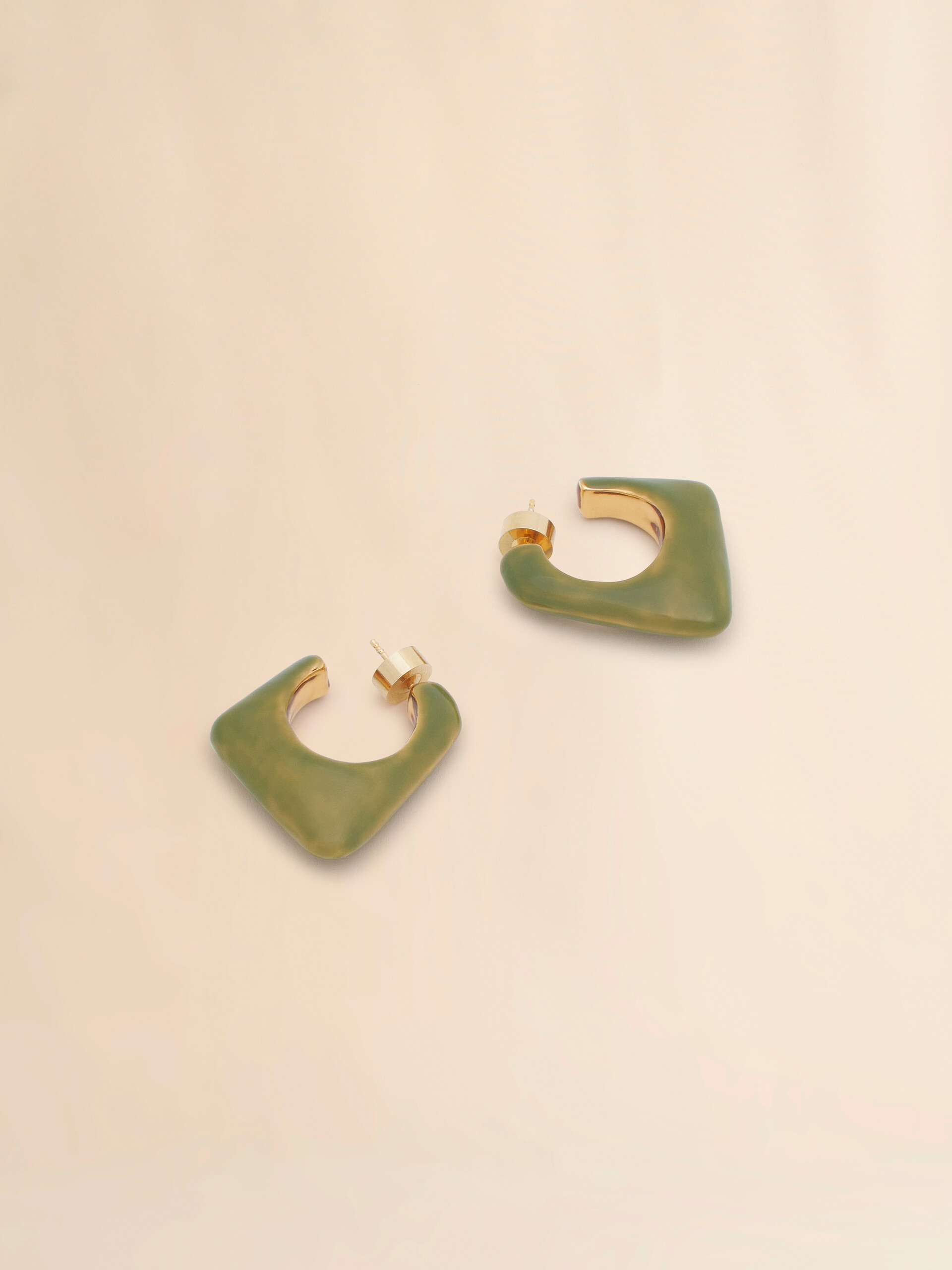 Green enamel Trapeze hoop earrings - Earrings - Image 4