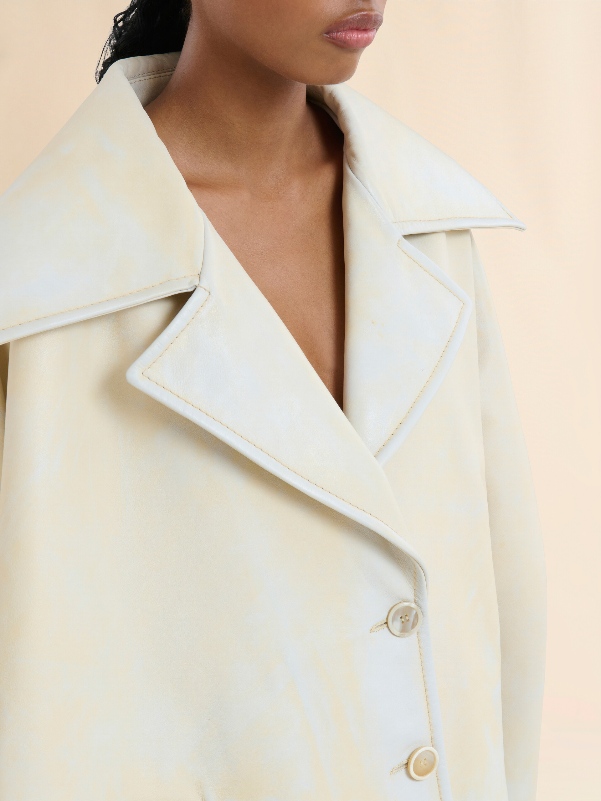 Light yellow leather cape - Coats - Image 4
