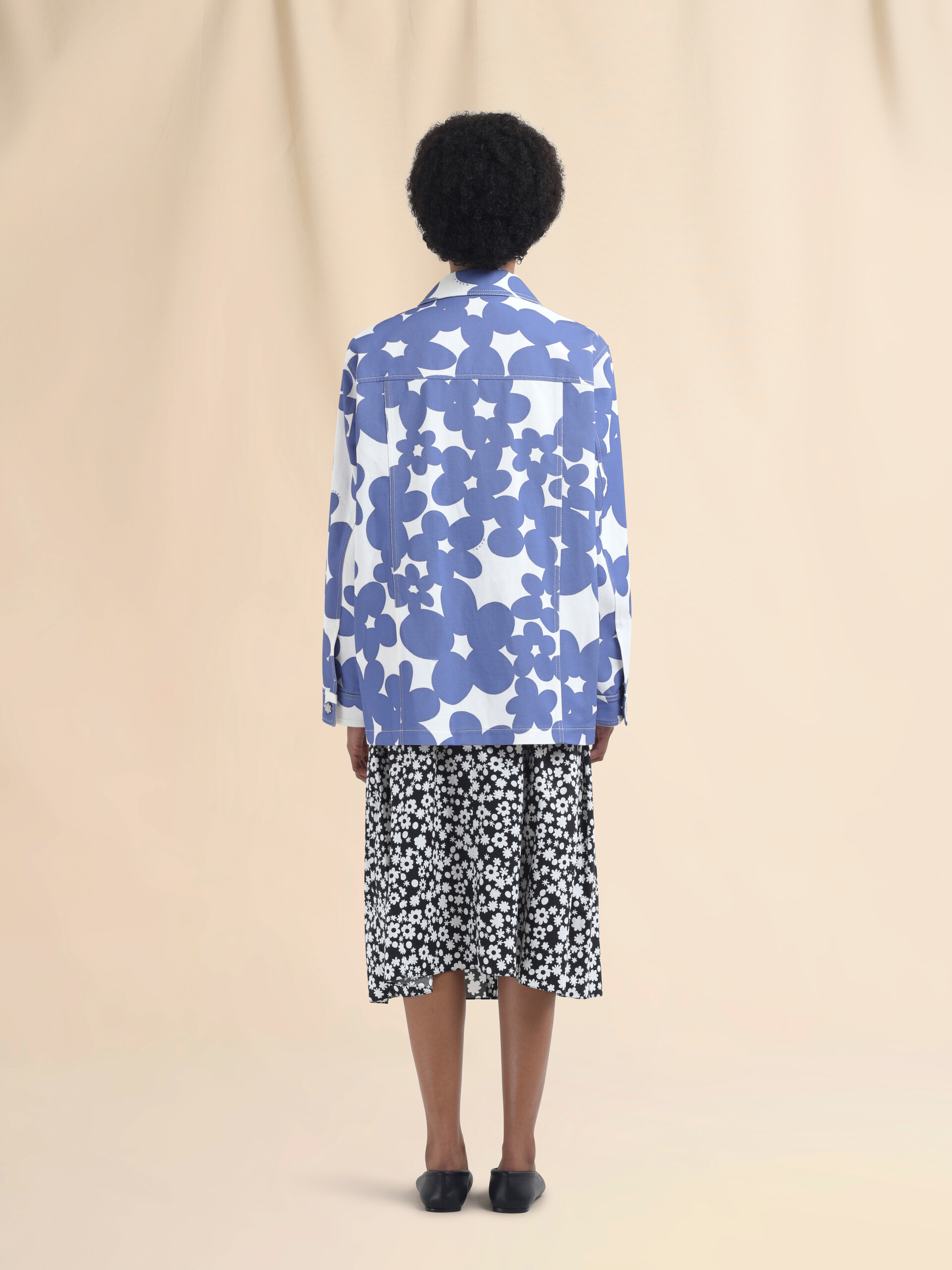 Cotton jacket with white and light blue Dillies print - Jackets - Image 3