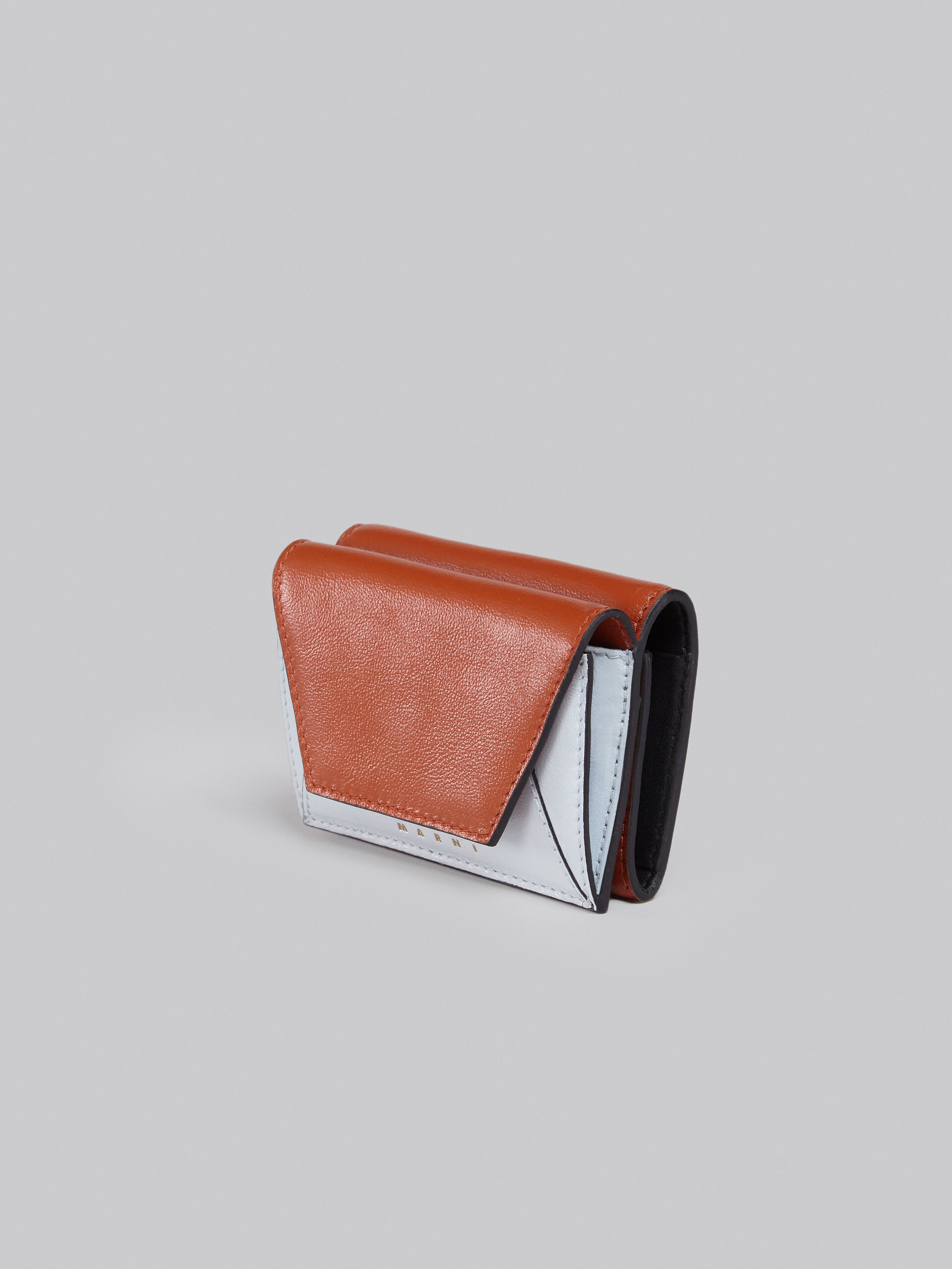 グレー、ブラックレザー製三つ折りウォレット - 財布 - Image 4
