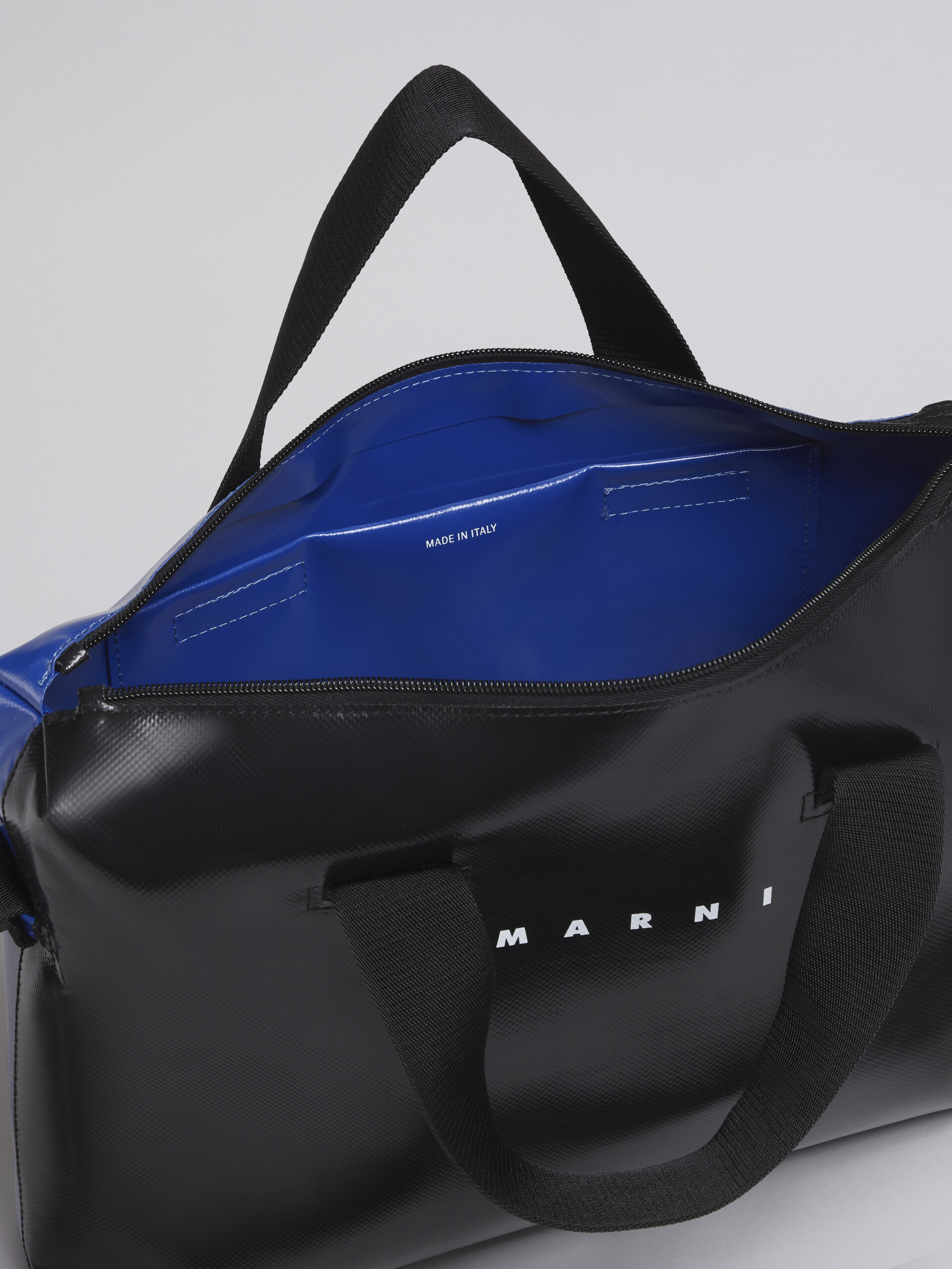 TRIBECA Tasche in Schwarz und Blau - Handtaschen - Image 4