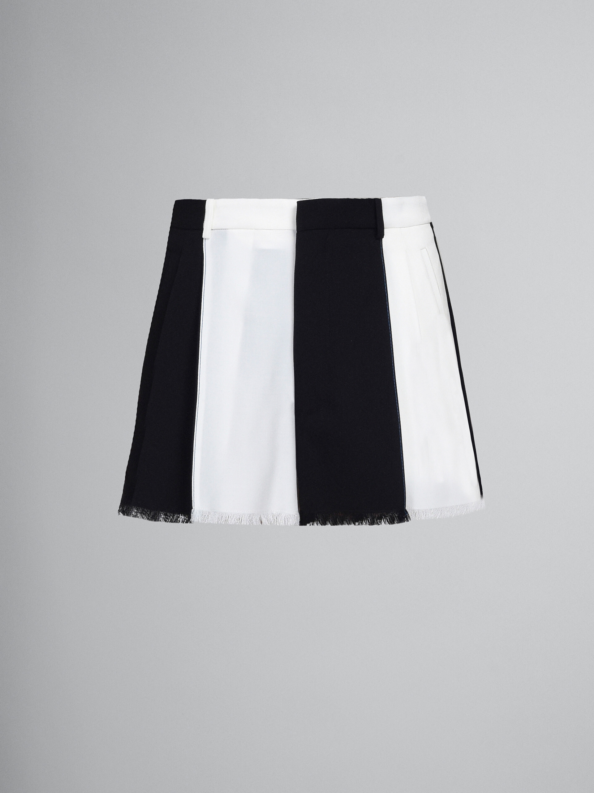 Pantaloni corti in lana grain de poudre | Marni