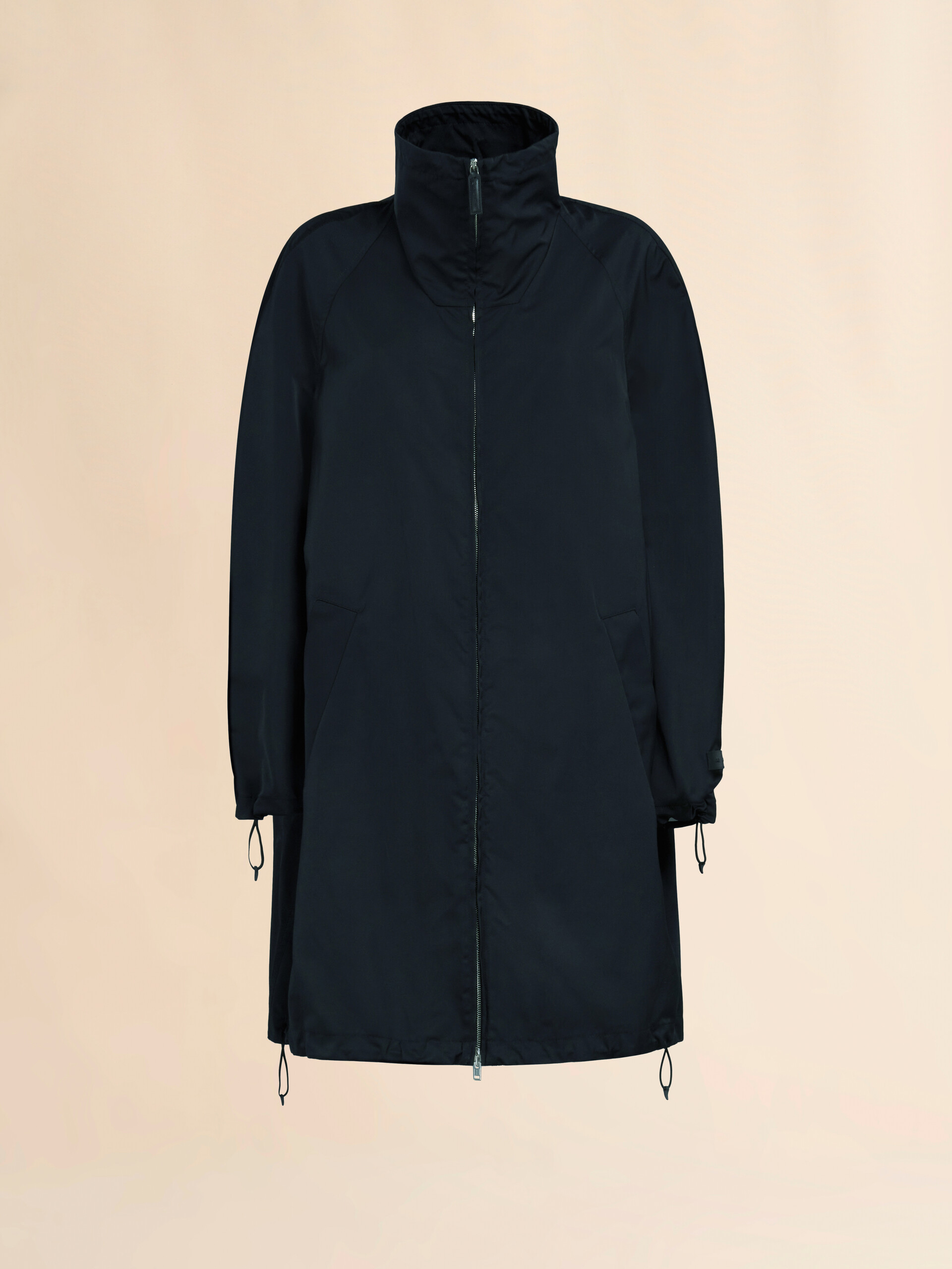 Parka in taffetà nero con schiena arricciata - Giacche - Image 1