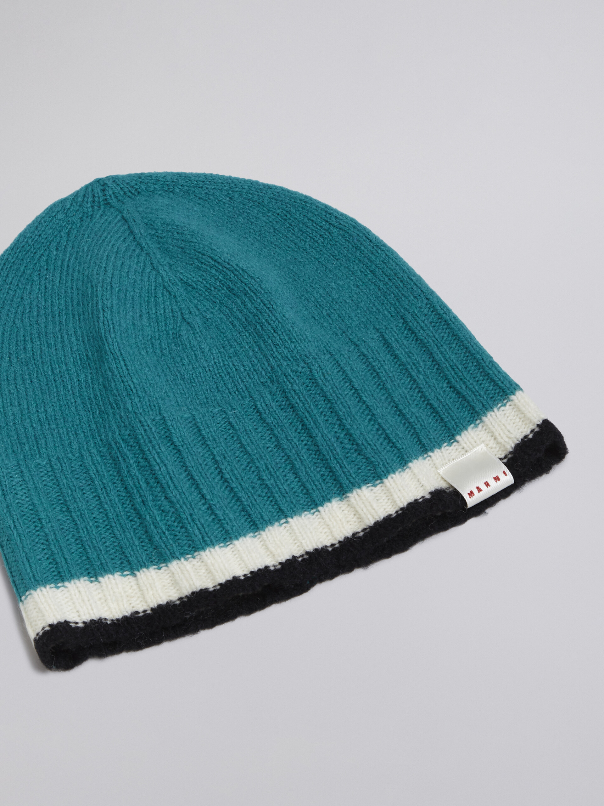 Berretto in lana vergine a blocchi di colore azzurro - Cappelli - Image 3