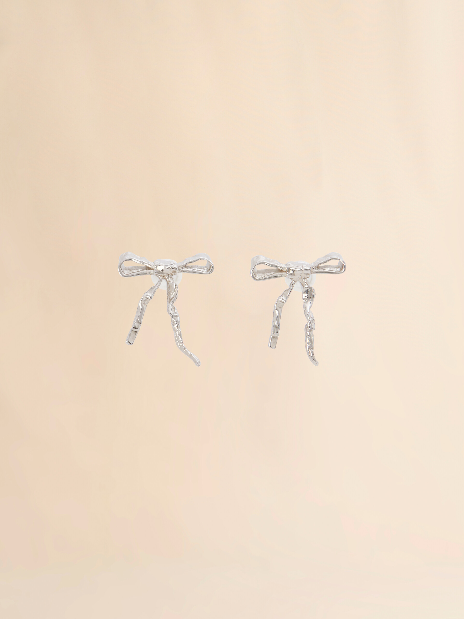 실버 Bow 스터드 이어링 - 이어링 - Image 1