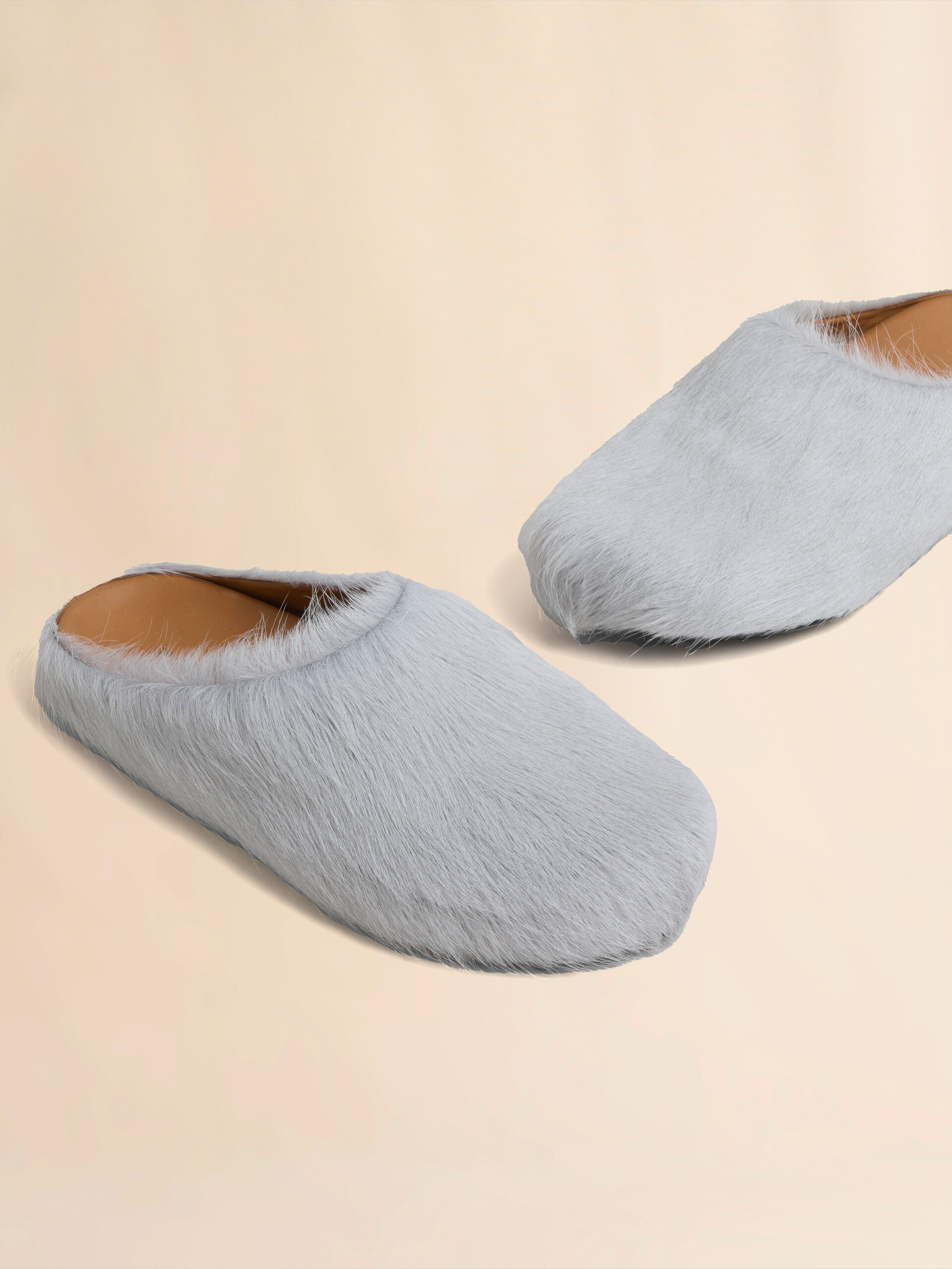 Blue long hair calfskin Fussbett sabot - Clogs - Image 5