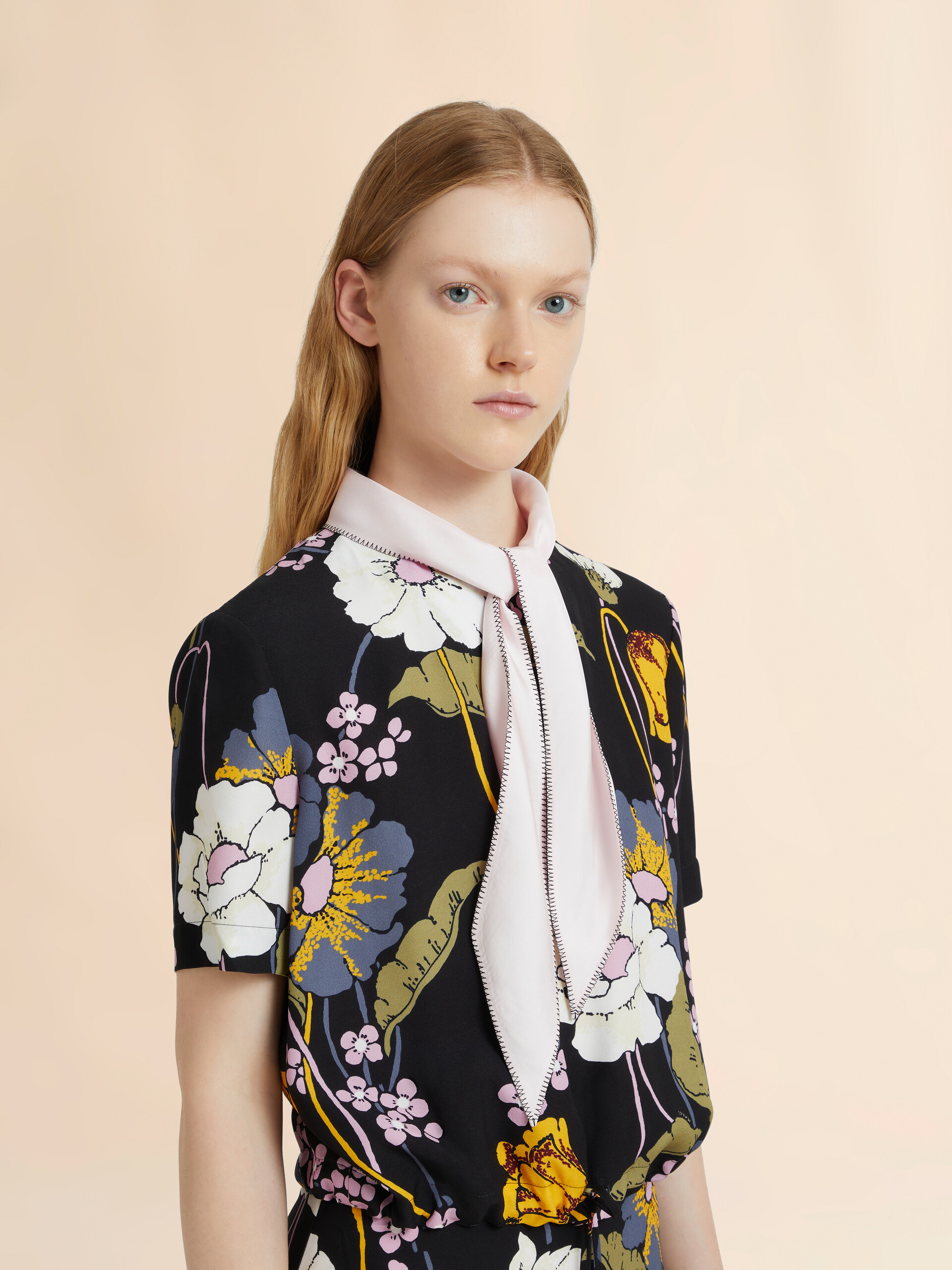 Melodiaプリント ブラック エンヴァースサテントップ - シャツ - Image 4