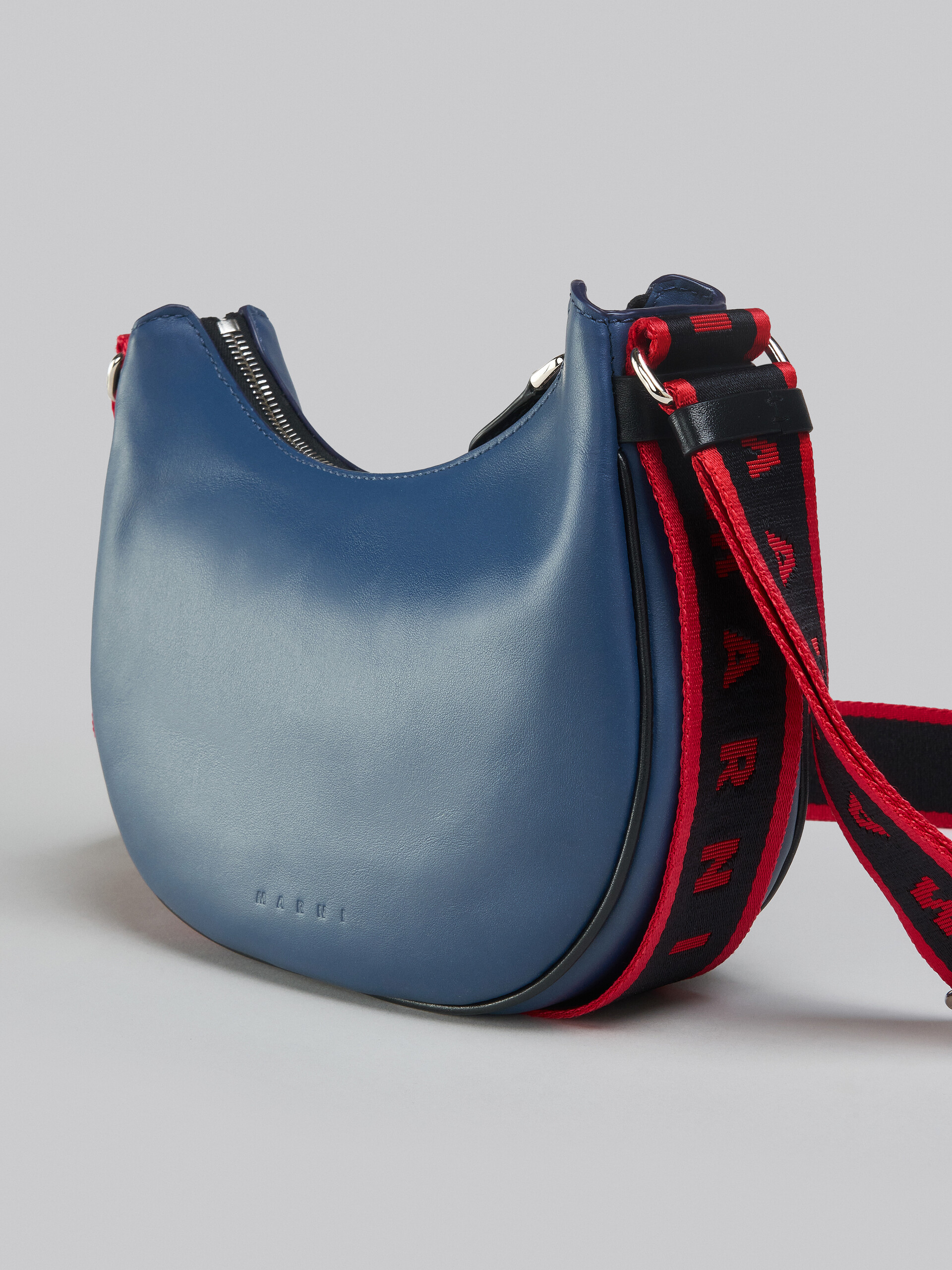 Bey Small Bag in blue leather - Shoulder Bag - Image 5