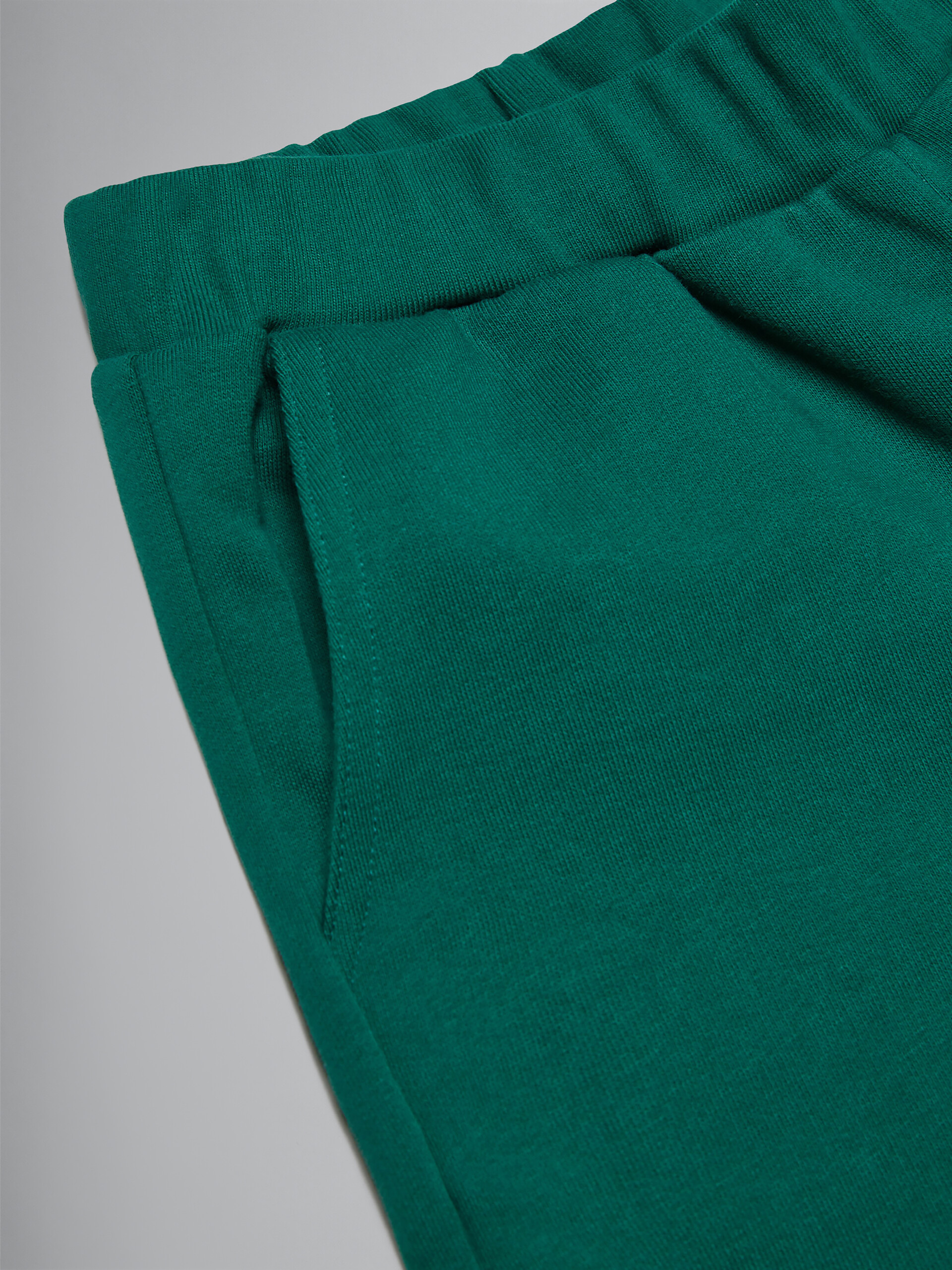 Short en molleton vert avec logo - Pantalons - Image 3