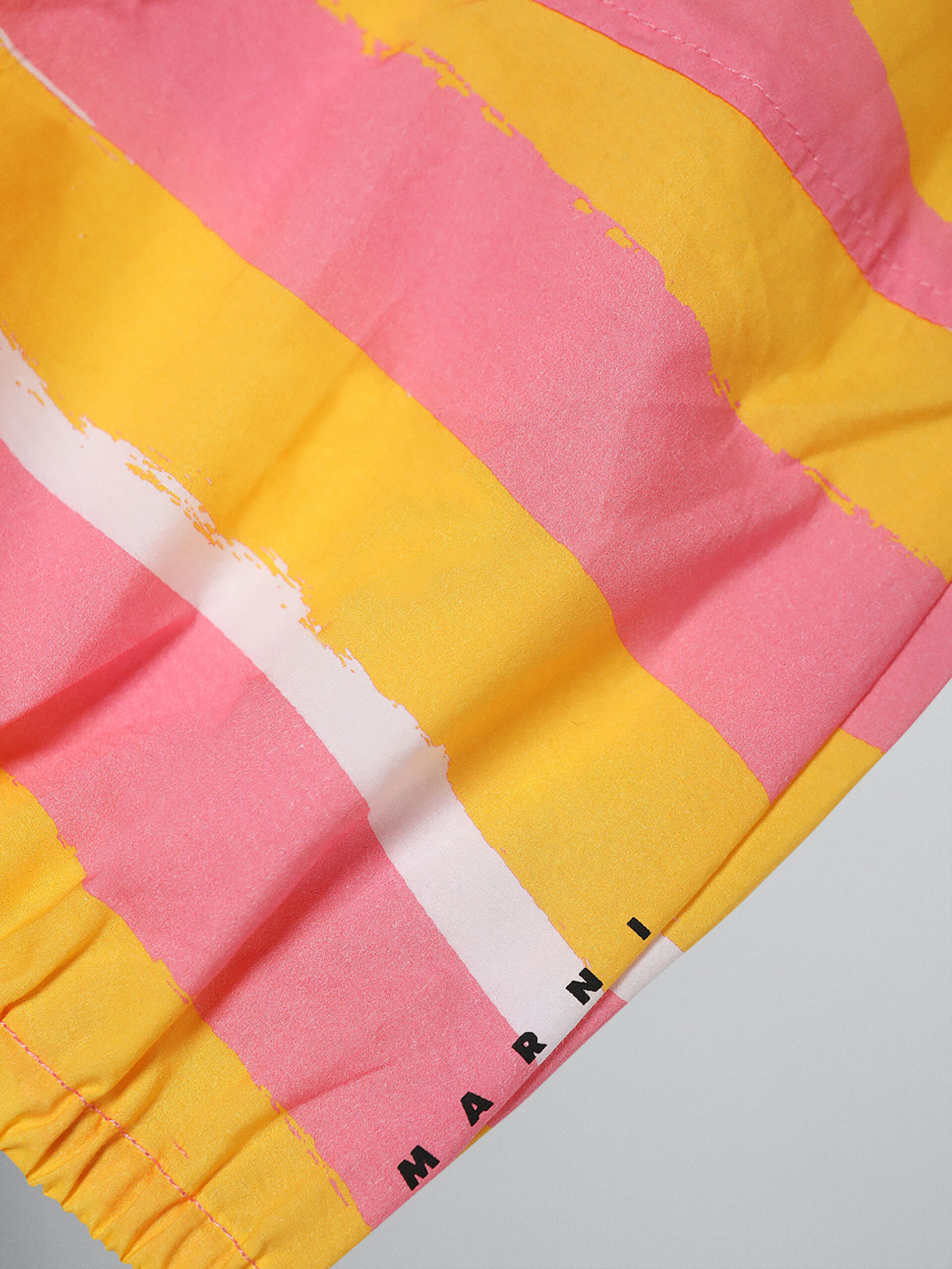 Shorts mit Streifen-Print aus Baumwollpopeline - Hosen - Image 3