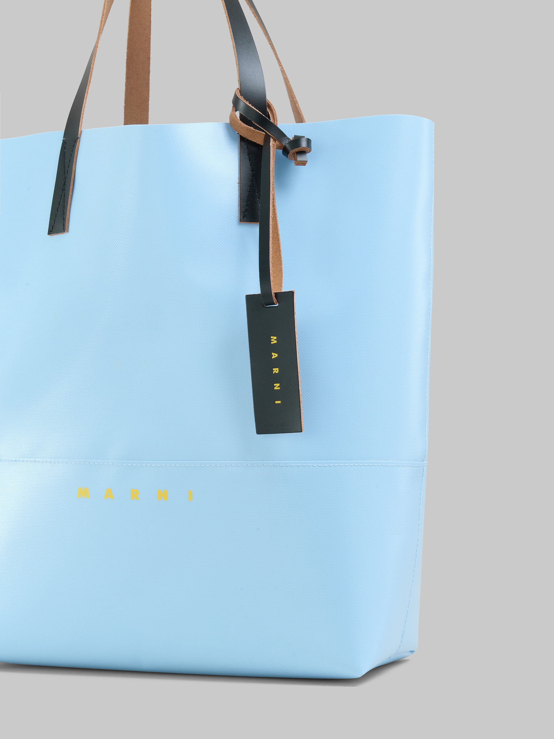 Bolso shopper abierto azul claro con etiqueta Marni - Bolsos shopper - Image 4
